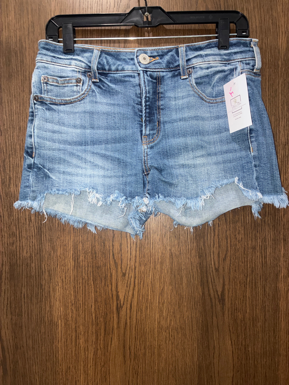 Women’s American Eagle Tomgirl Midi Shorts Size 4