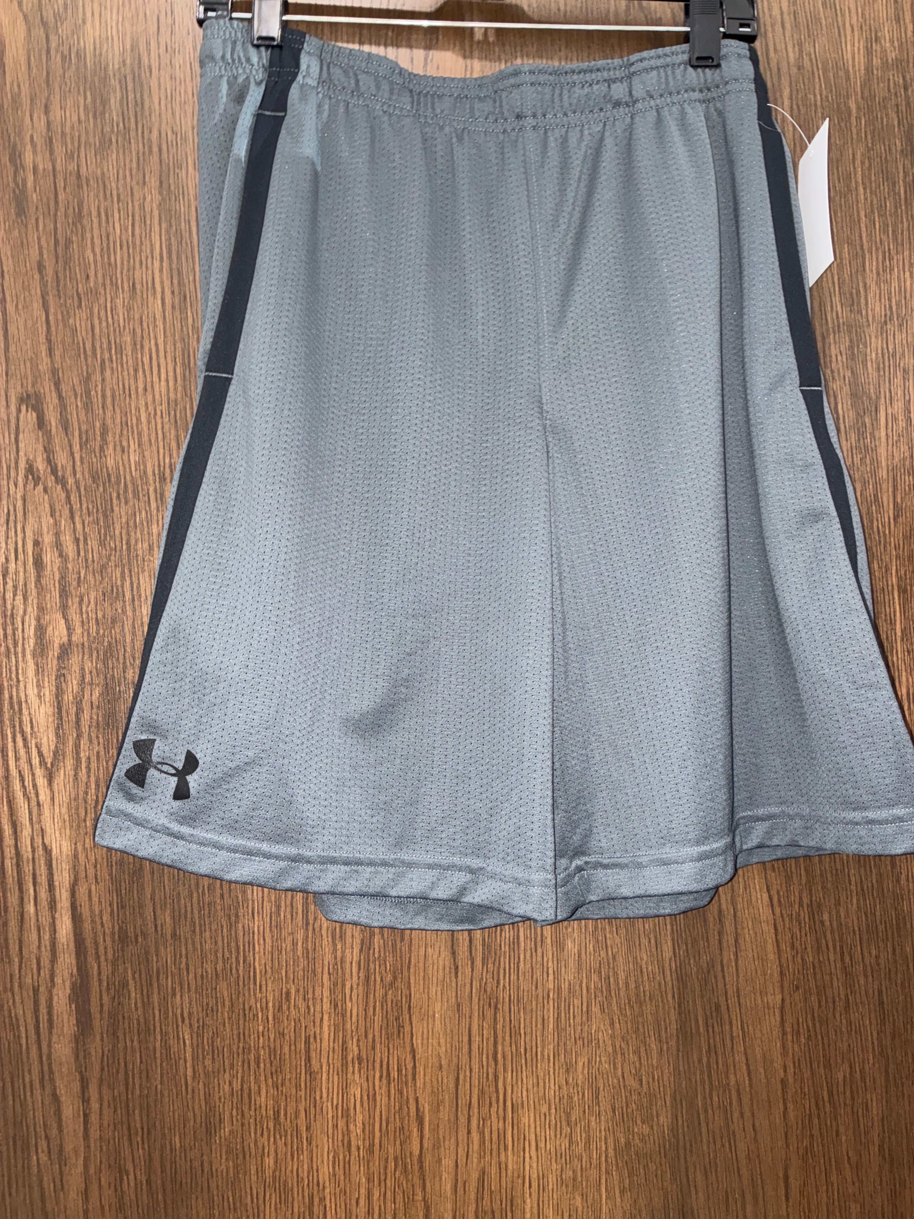 Men’s Under Armour Basketball Shorts Size Large