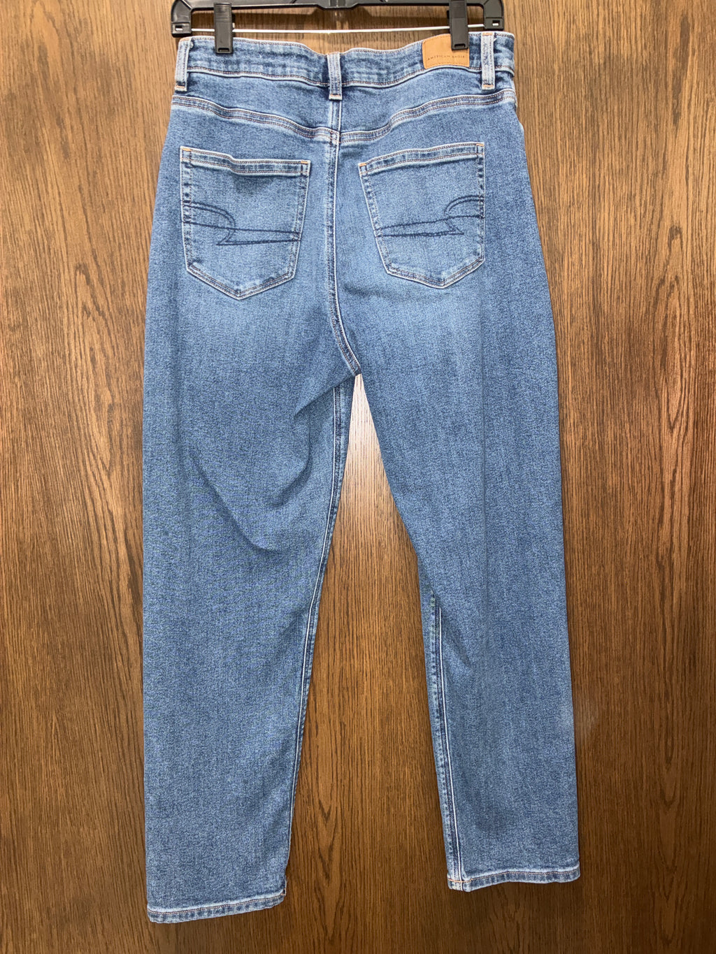 Women’s American Eagle Mom Jean Size 8R