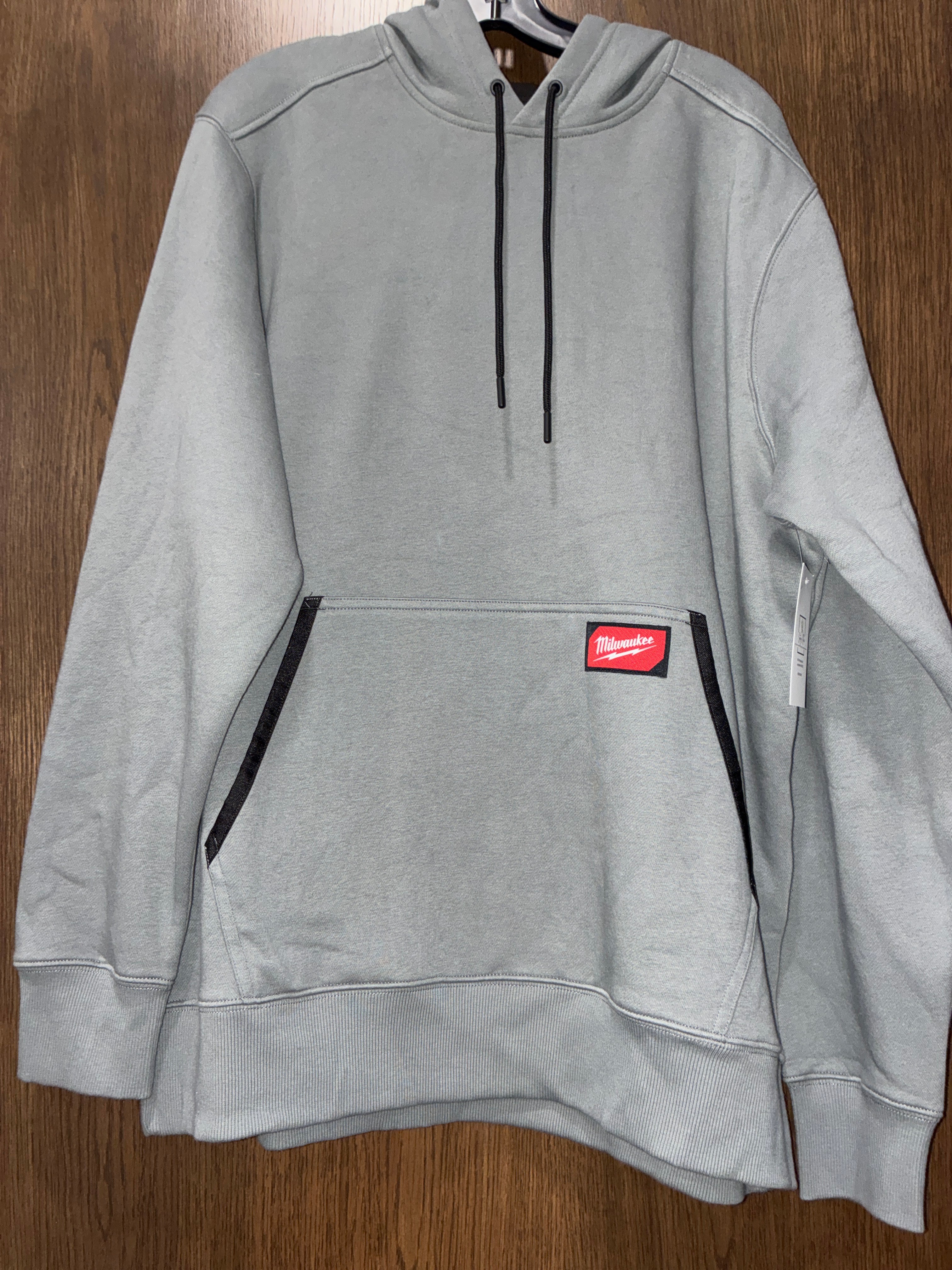 Men’s Milwaukee Sweatshirt Size Large