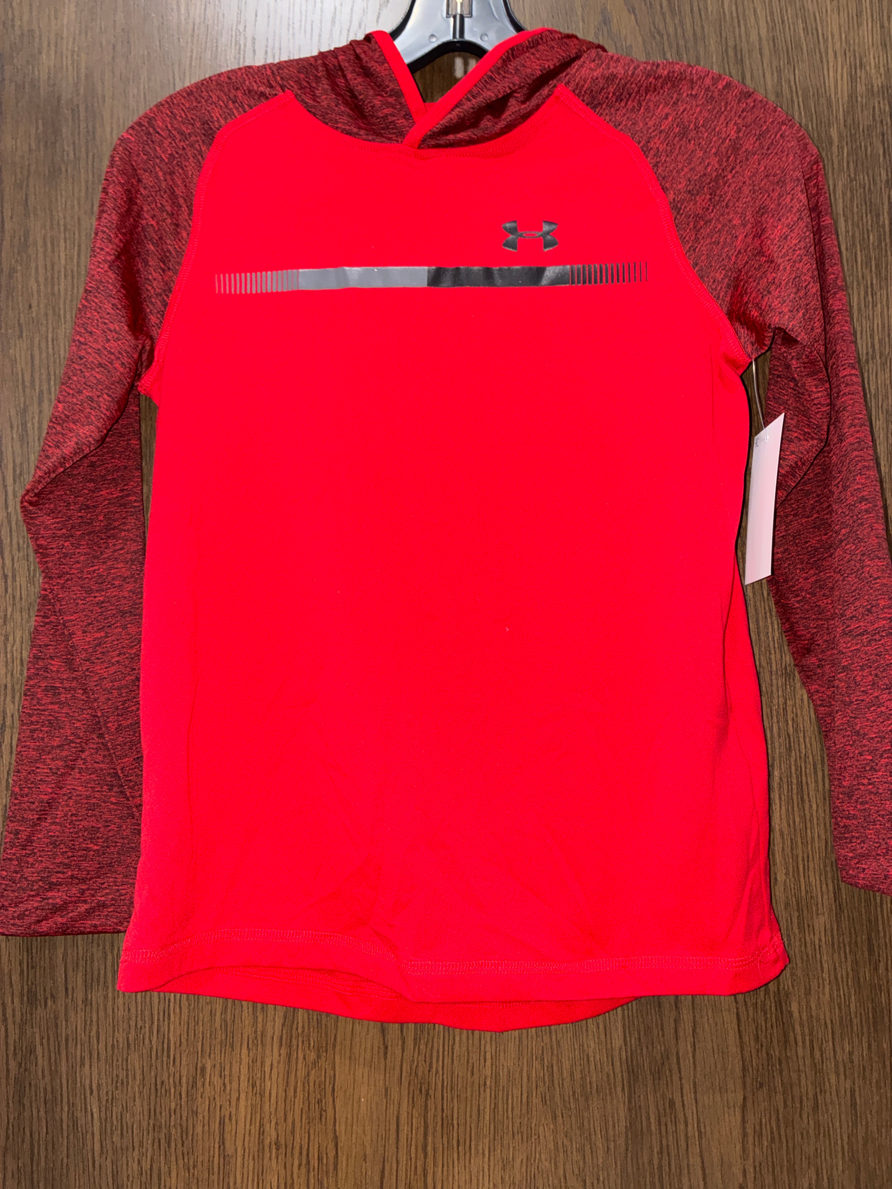 Boys Under Armour Lightweight Hooded Pullover Size Youth Medium