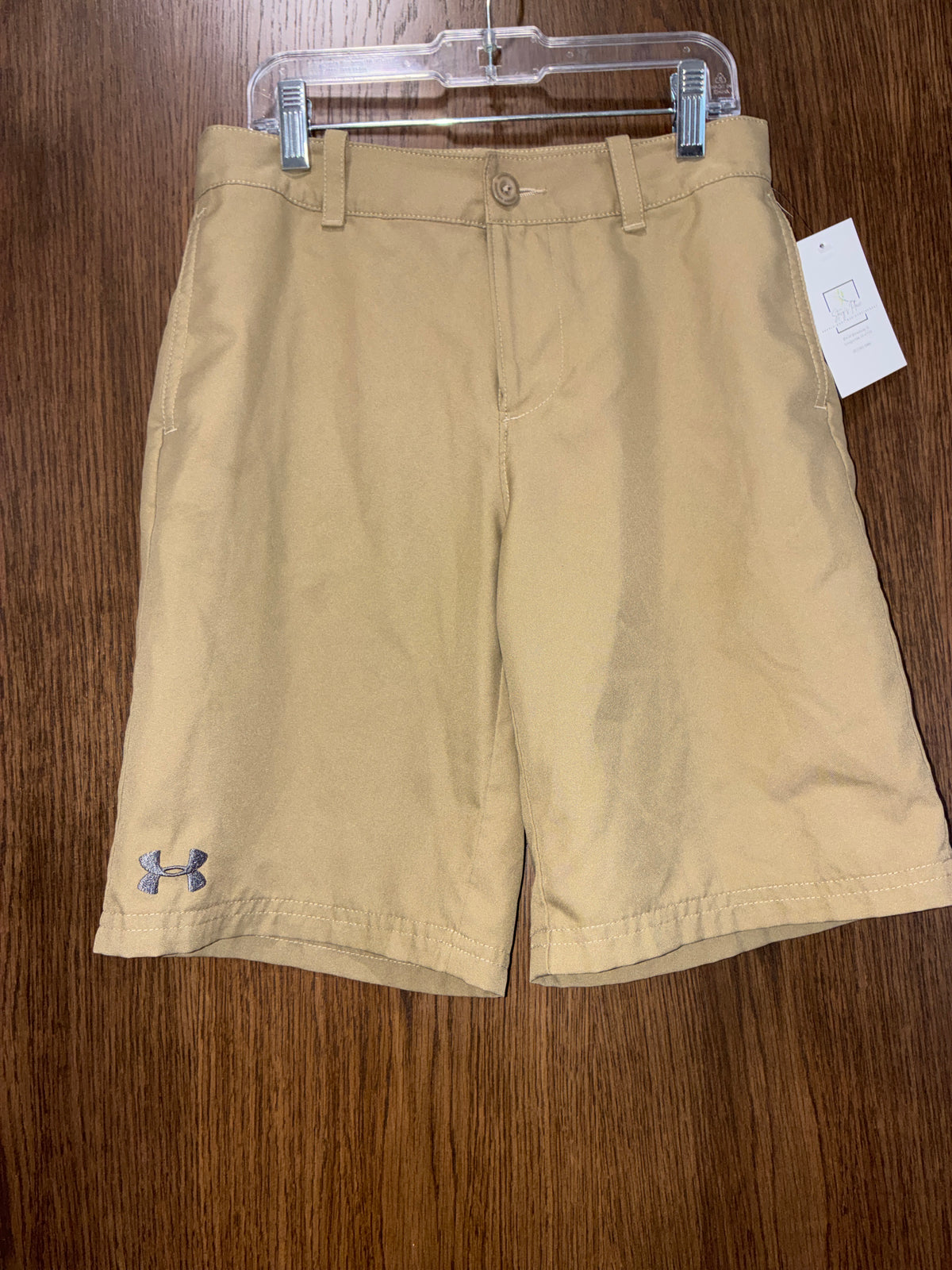 Boys Under Armour Khaki Shorts Size Youth Medium