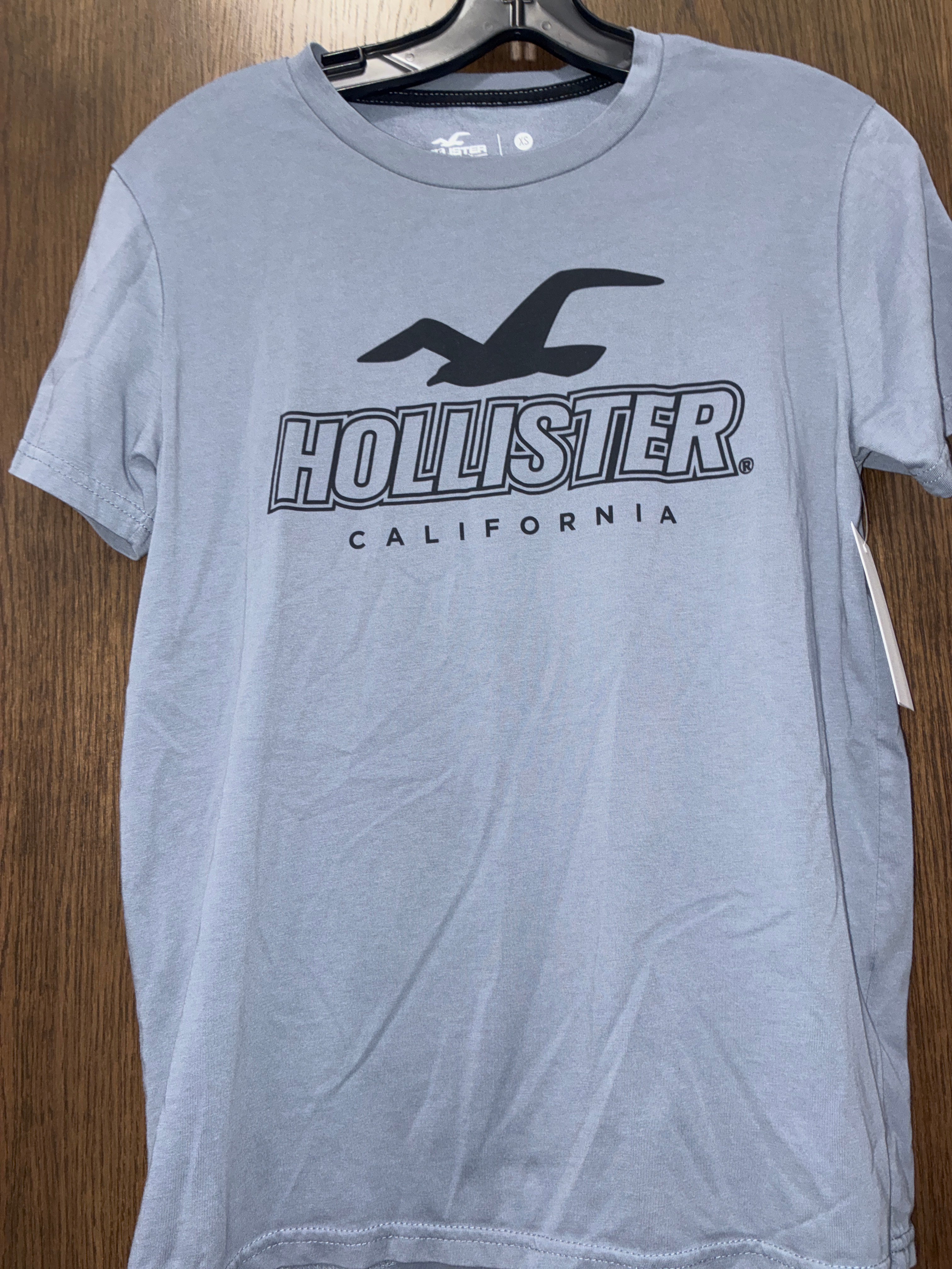 Men’s Hollister Short Sleeve Shirt Size Extra Small