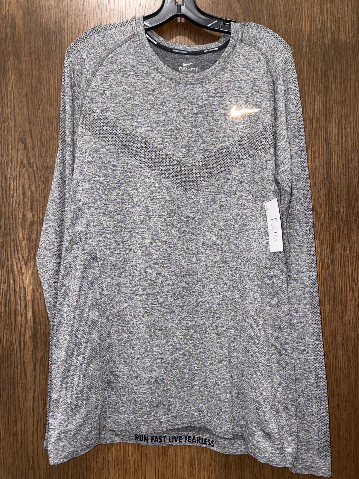 Nike Running DriFit along Sleeve Size Large