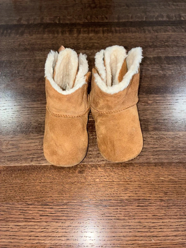 UGG Baby Bailey Bow Bootie Boots Size 4/5