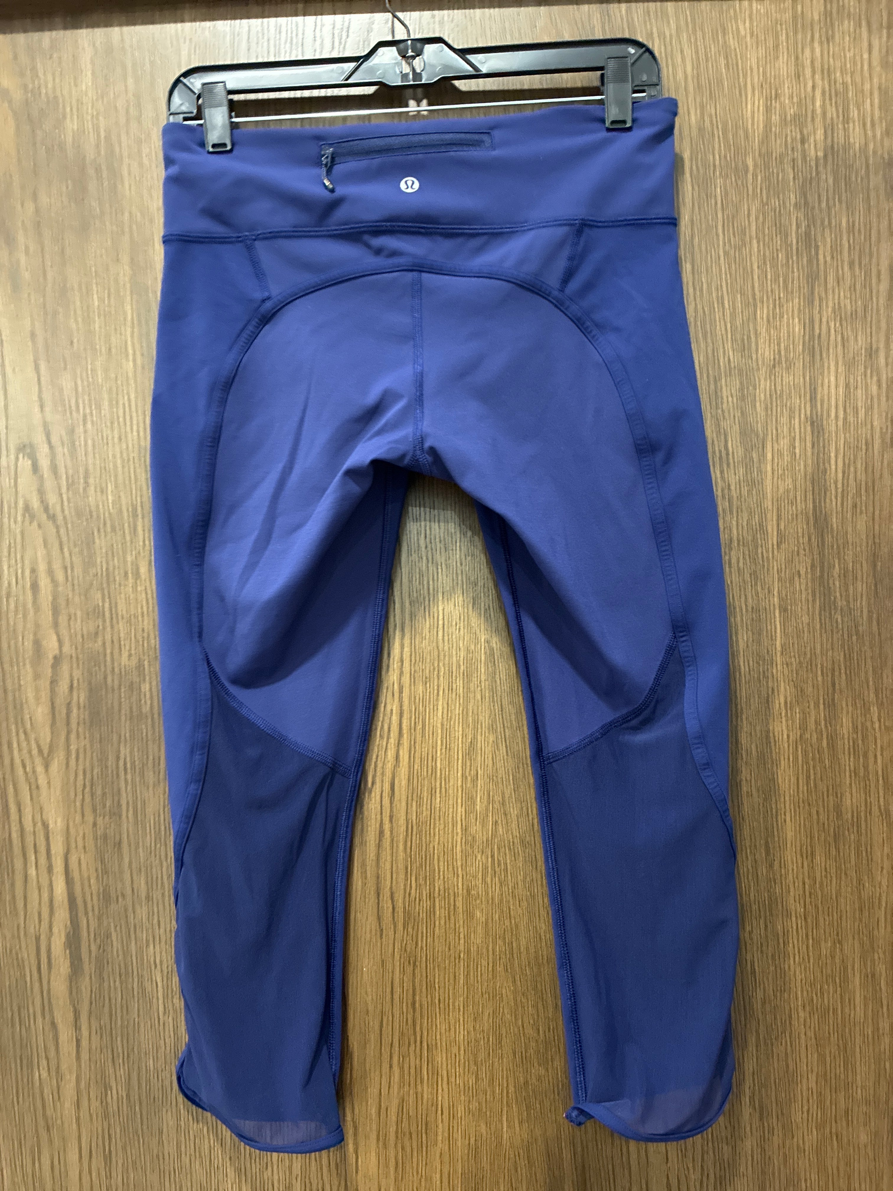 Women’s Lululemon Capri Leggings Size 8