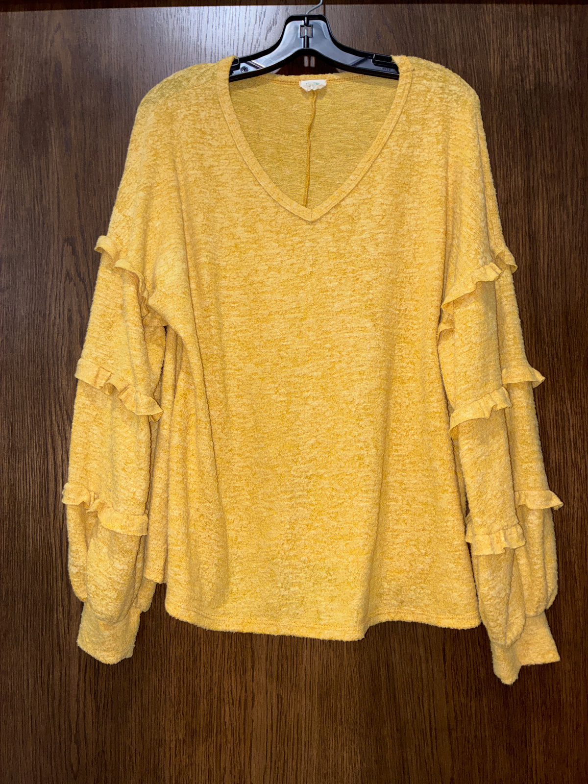 Women’s Blue Buttercup Ruffle Sleeved Sweater Size Medium