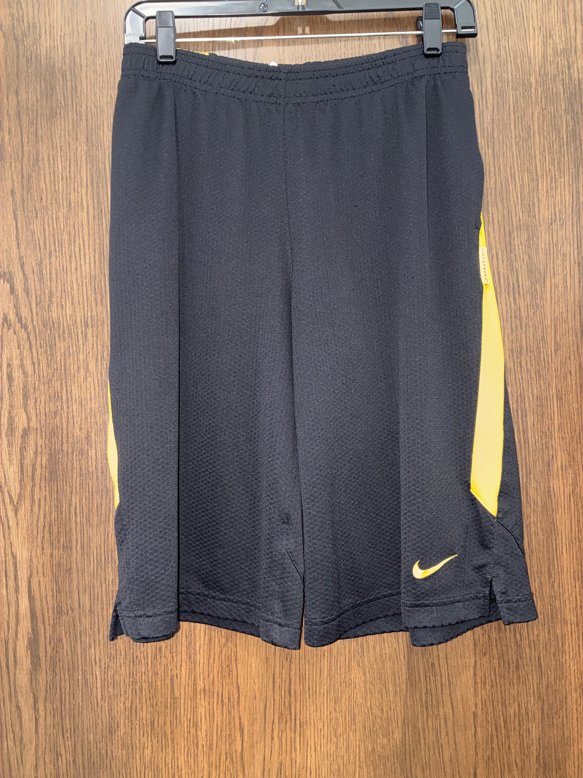 Men’s Nike Mesh Basketball Shorts Size XL