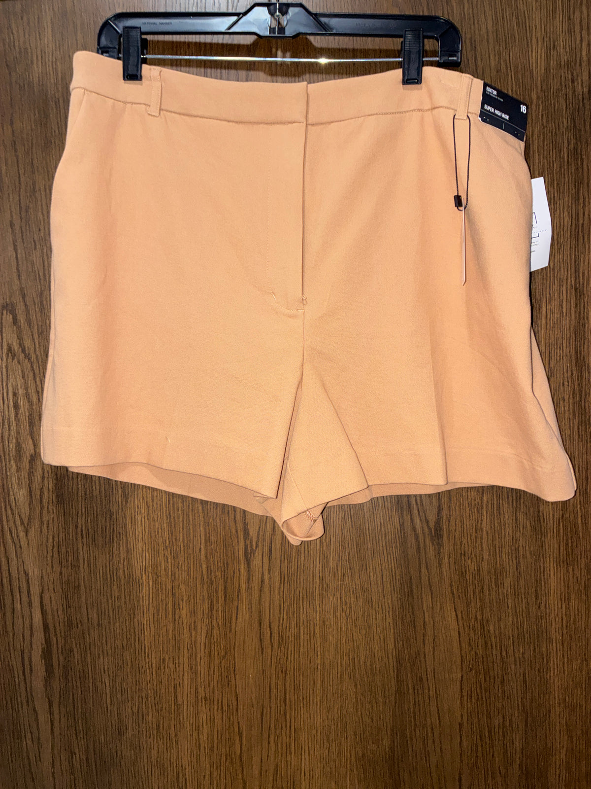 Women’s Express Editor Super High Rise ShortS NWT Size 16