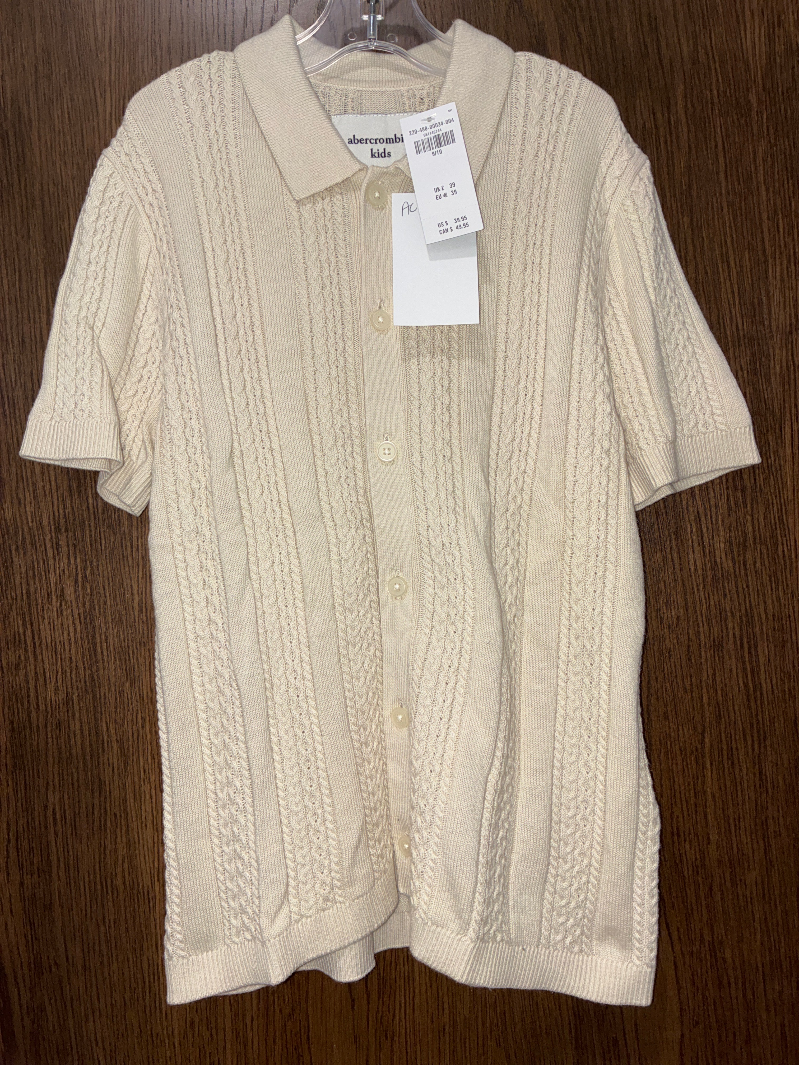 Boys Abercrombie kids Button Up Shirt NWT Size Youth Medium
