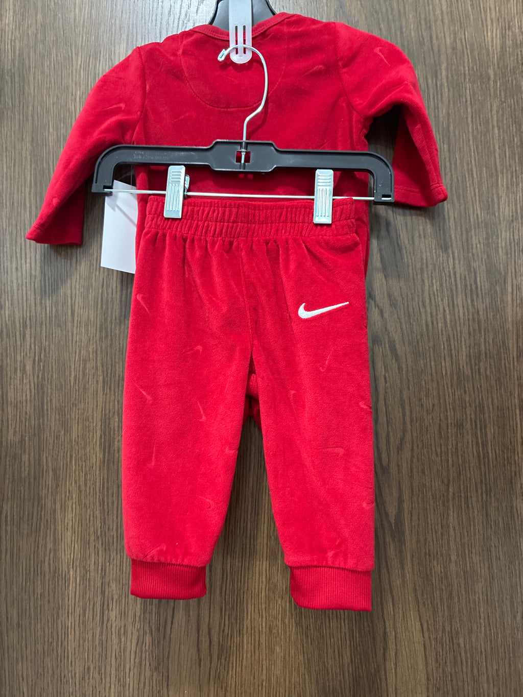 Nike Boys Velour Onesie & Jogger Set Size 6-9 Months