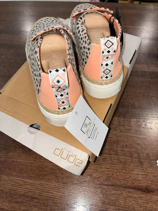 Hey Dude Women’s Peyton Cheetah Beige Shoes Size 7 NIB