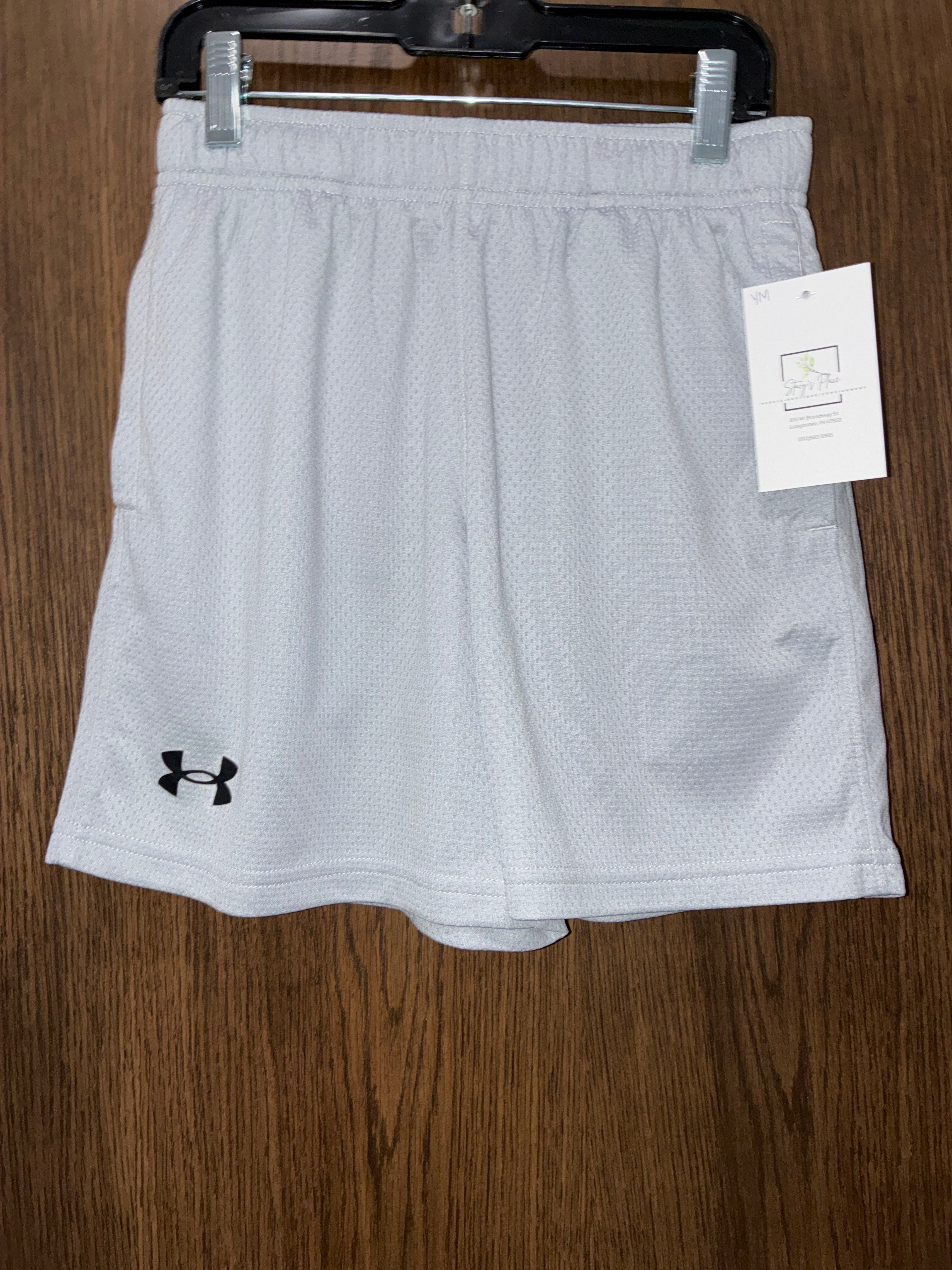 Boys Under Armour Shorts Size Youth Medium
