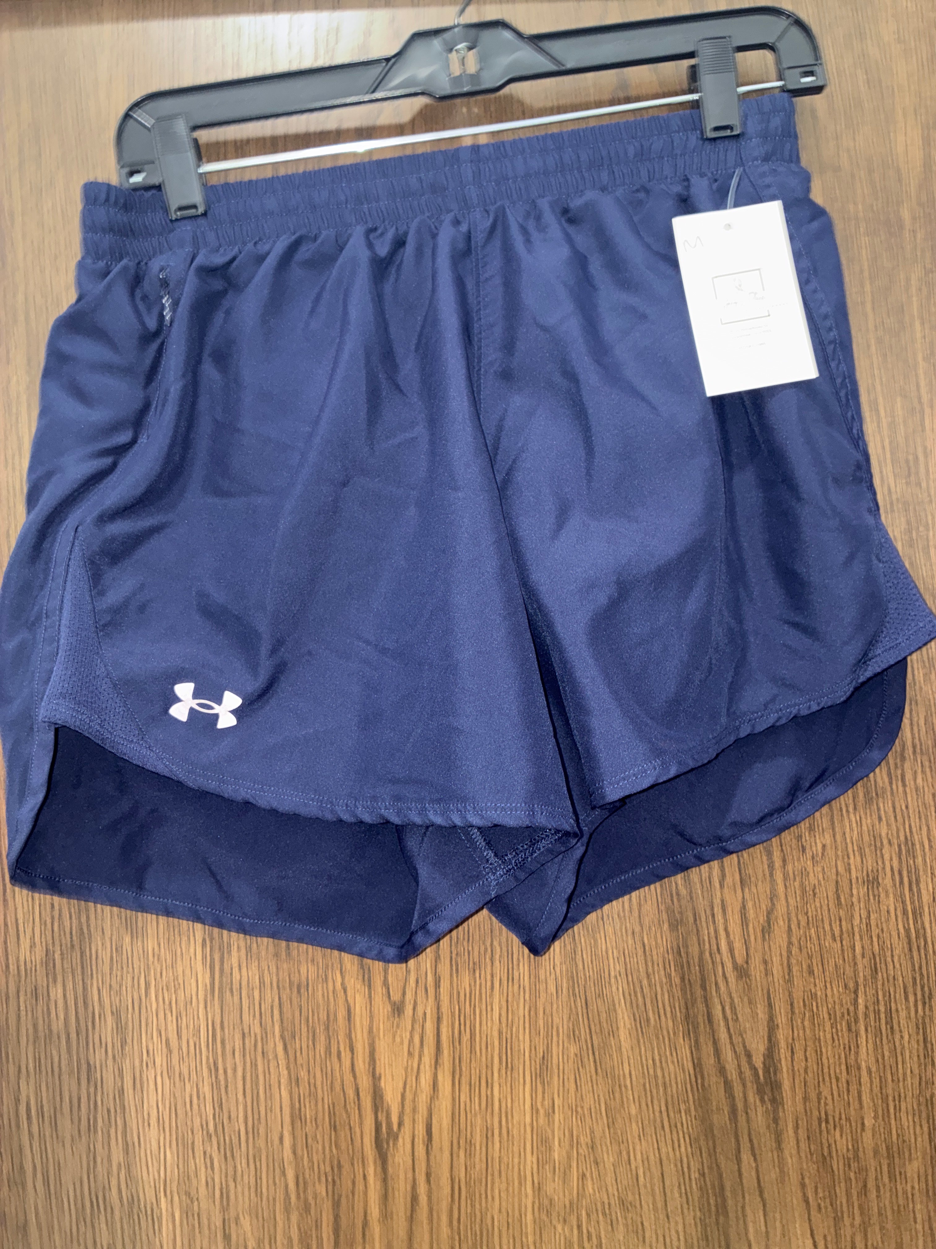 Women’s Under Armour Track Shorts Lined Size Medium