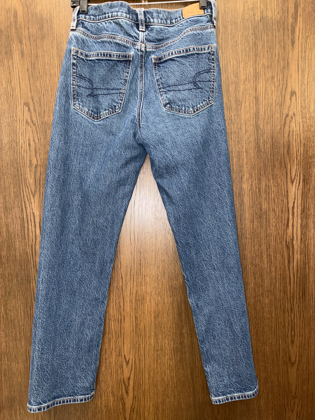 Women’s American Eagle Super High Rise Ankle Straight Size 4R