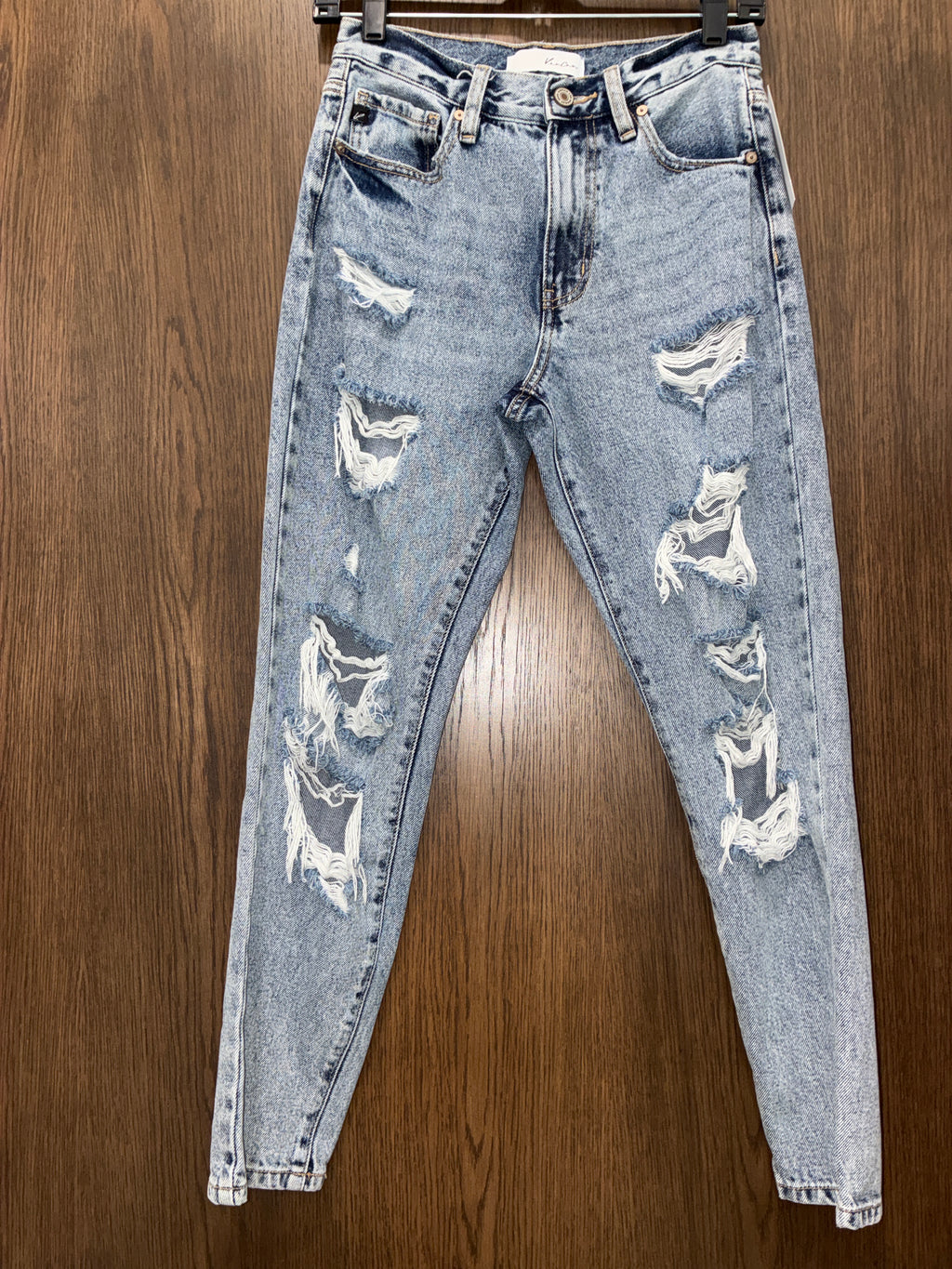 Women’s KanCan Distressed Mom Jean Size 3/25