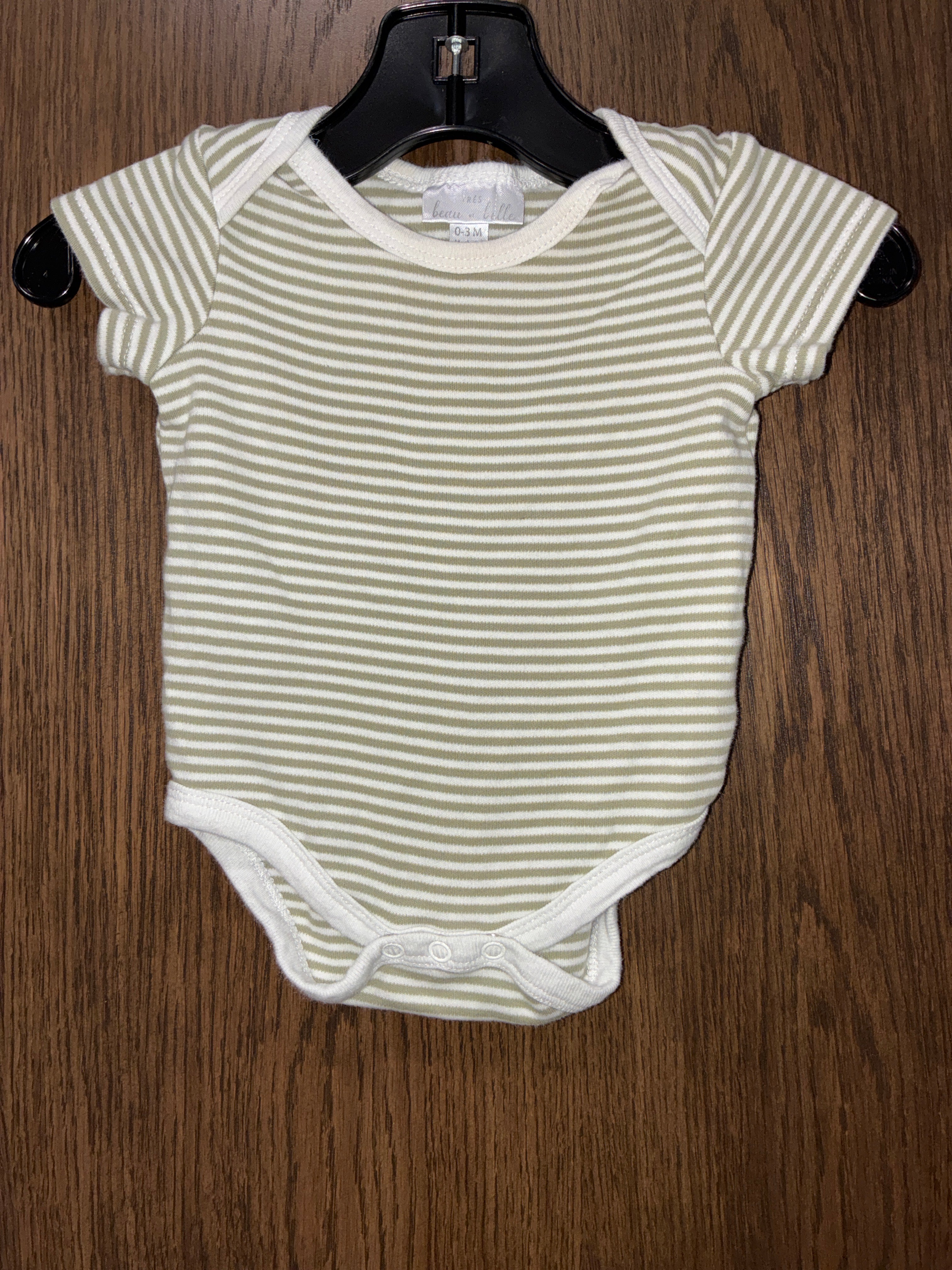 Beau et Belle Onesie Size 0-3 Months
