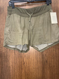 Women’s The North Face Hiking Shorts Size Medium