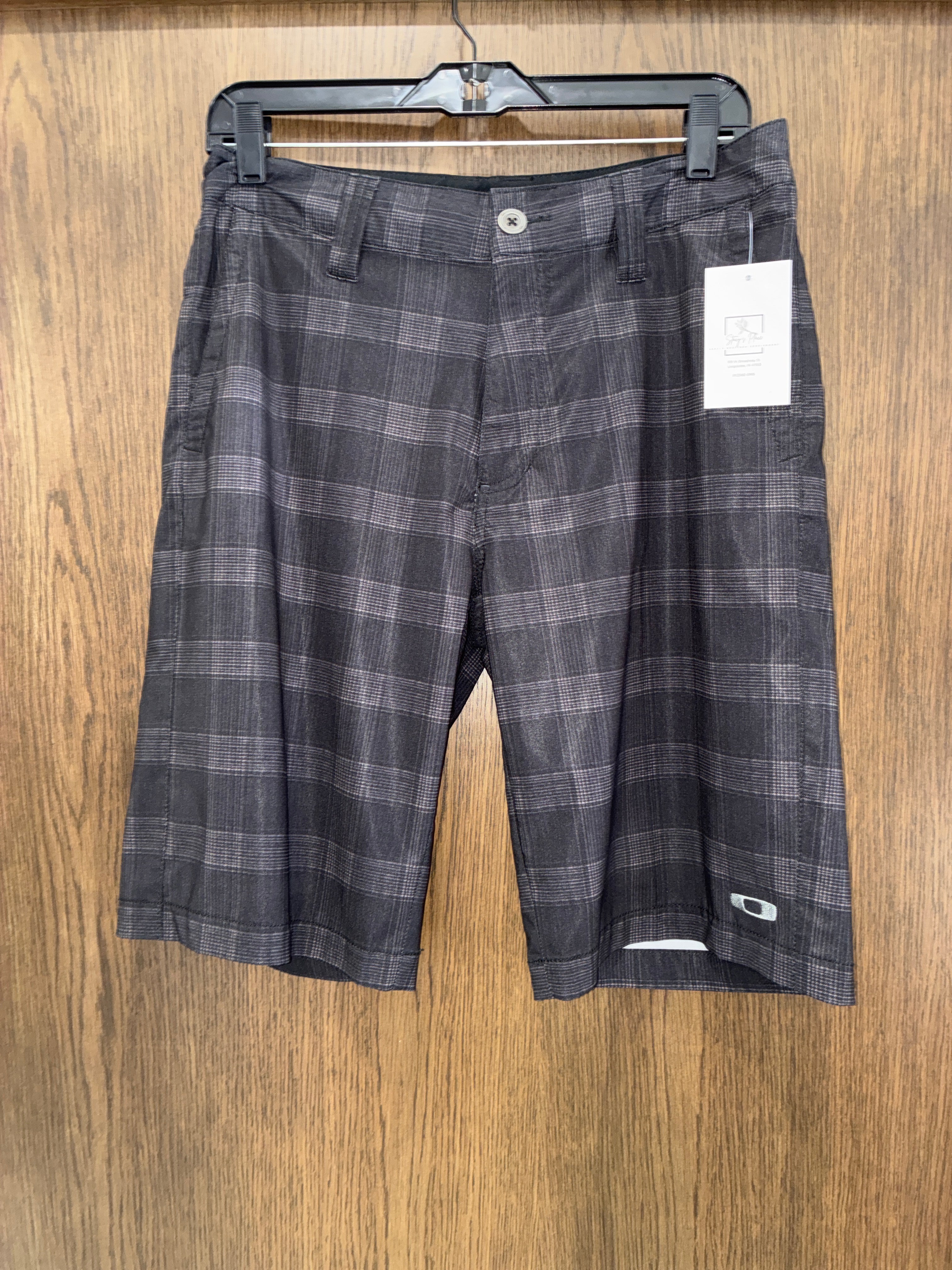 Men’s Oakley Golf Shorts Size 30