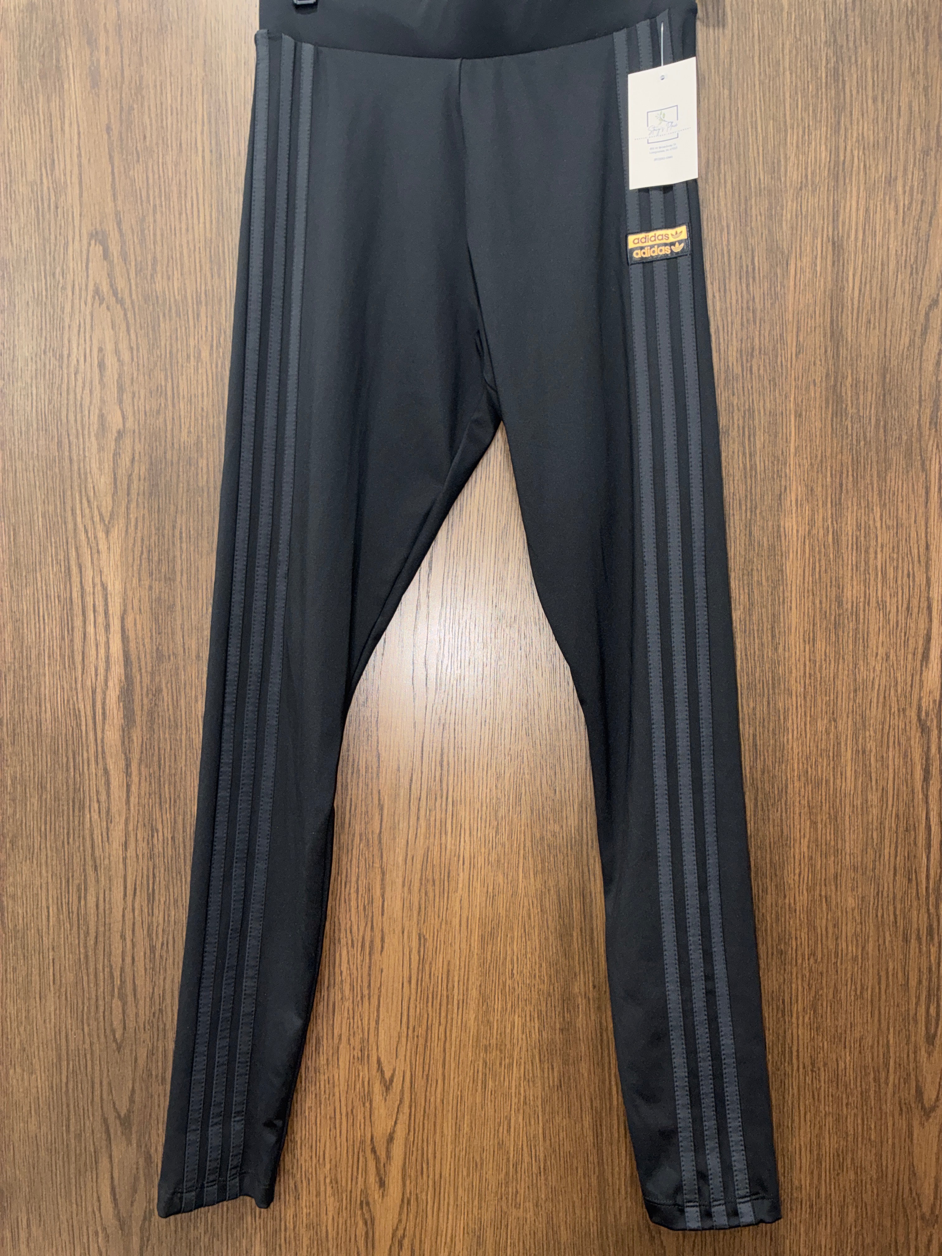 Women’s Adidas Leggings Size Medium