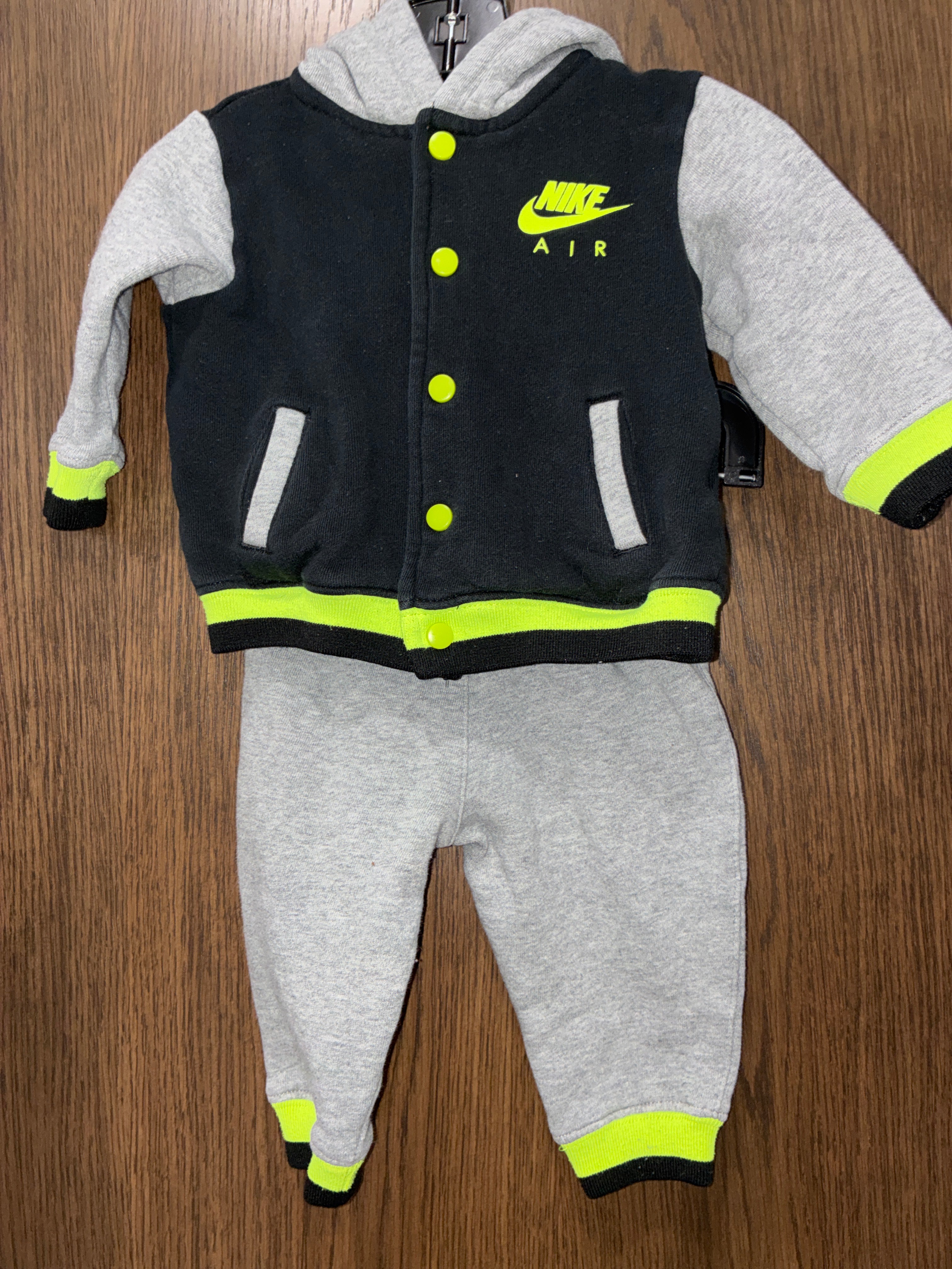 Nike Boys Hooded Jacket & Jogger Set Size 6-9 Months