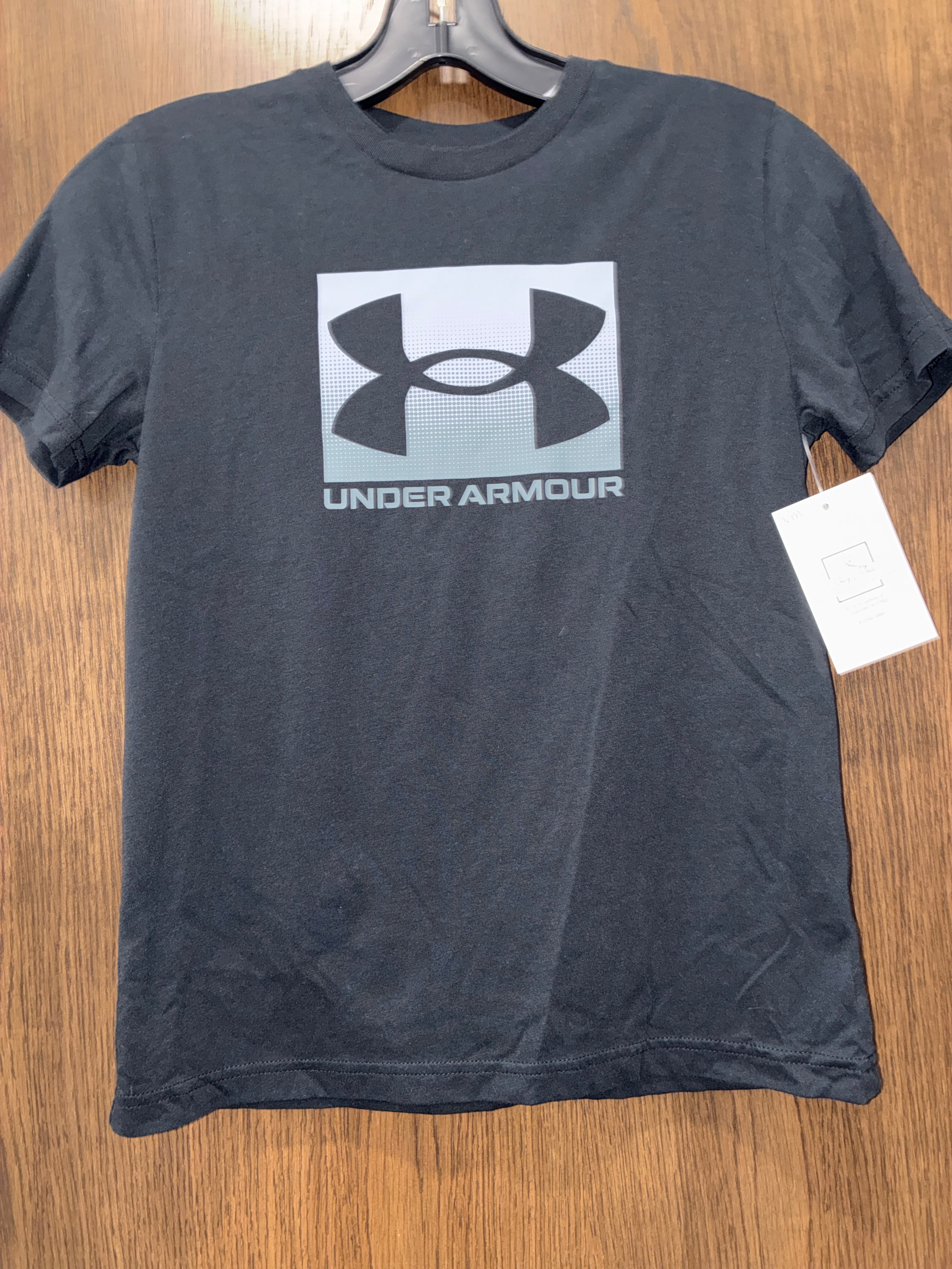 Boys Under Armour Short Sleeve Size Youth Medium