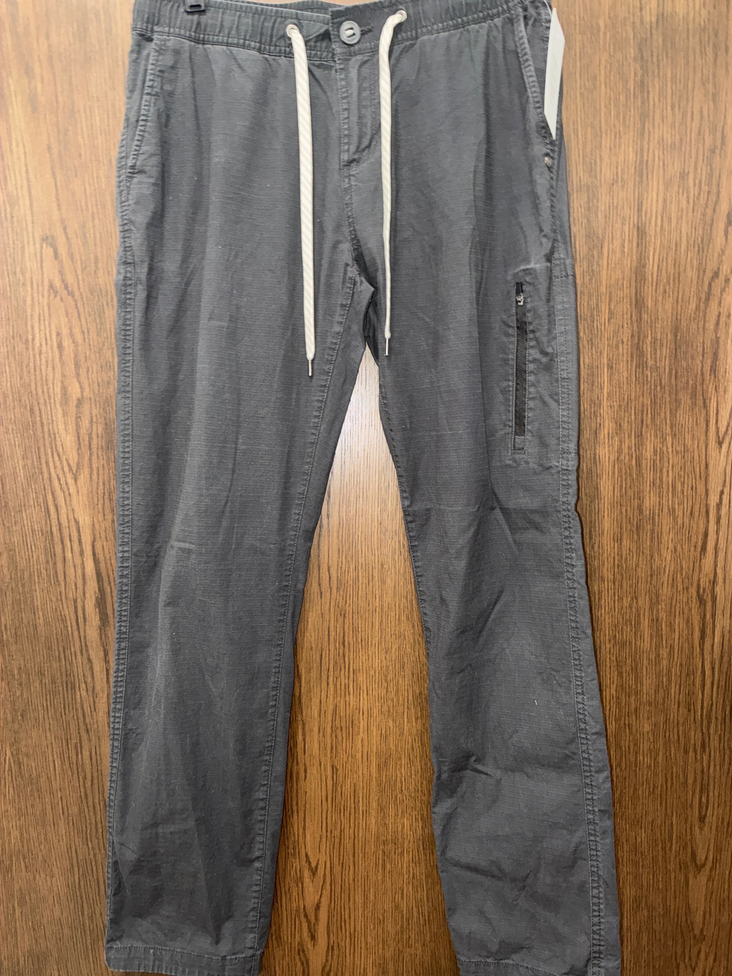 Women’s Vuori Pants Size Medium