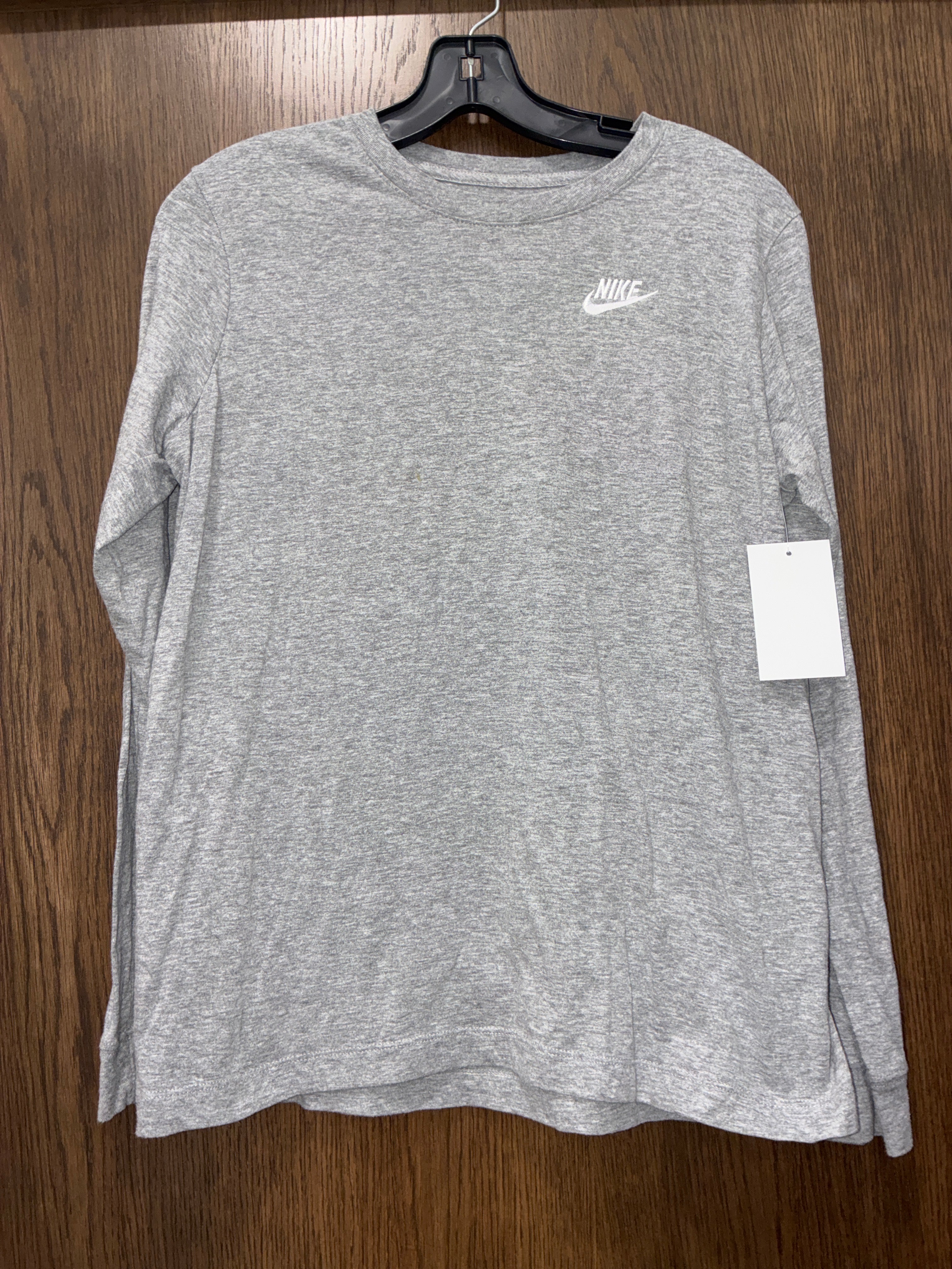 Boys The Nike Tee Long Sleeve Shirt Size Youth XL 14/16