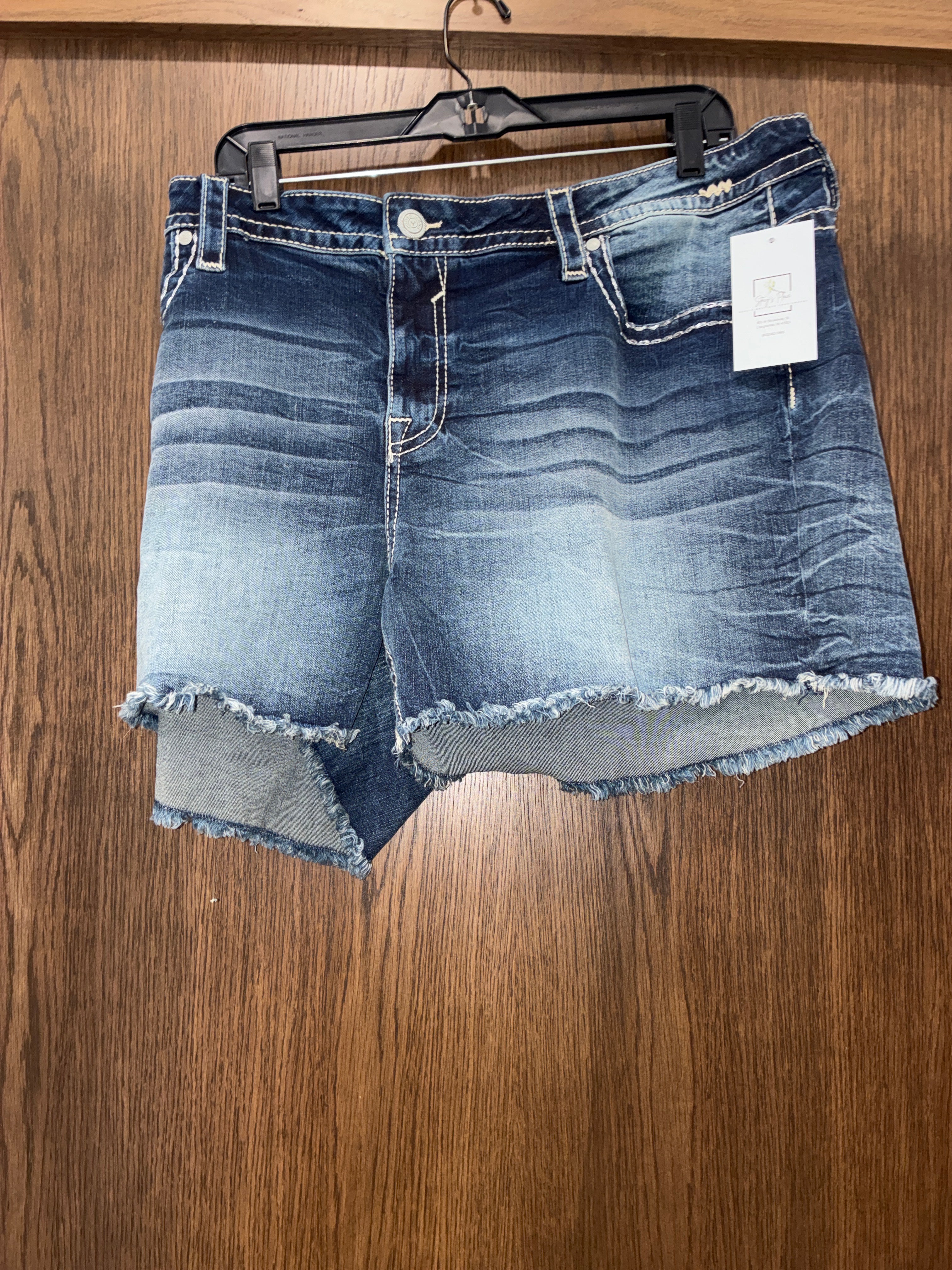 Women’s Vigoss Denim Shorts Size 24