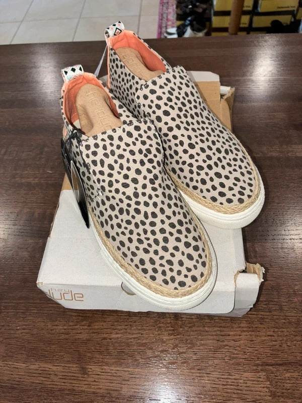 Hey Dude Women’s Peyton Cheetah Beige Shoes Size 7 NIB