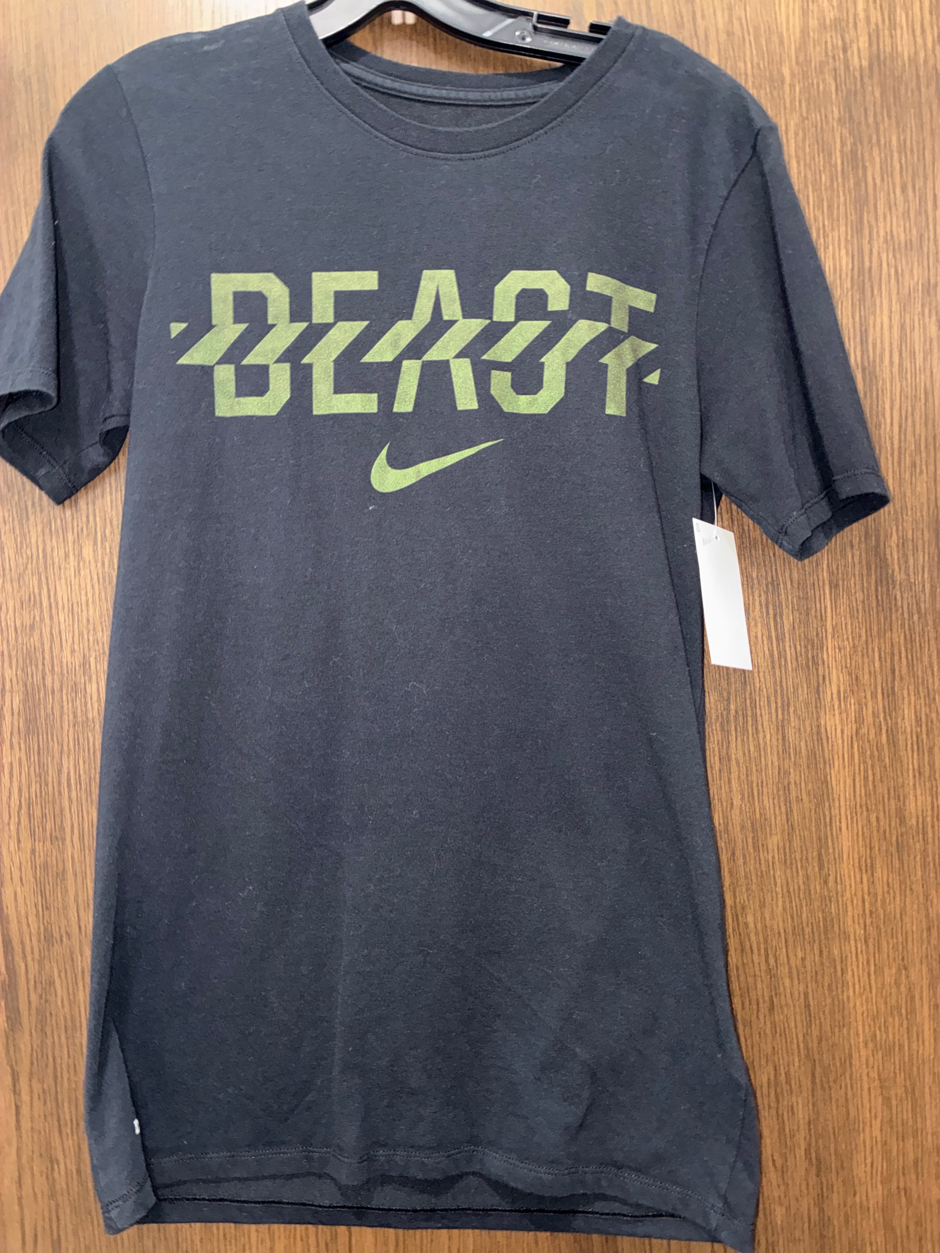 Men’s Nike Short Sleeve Shirt Size Small