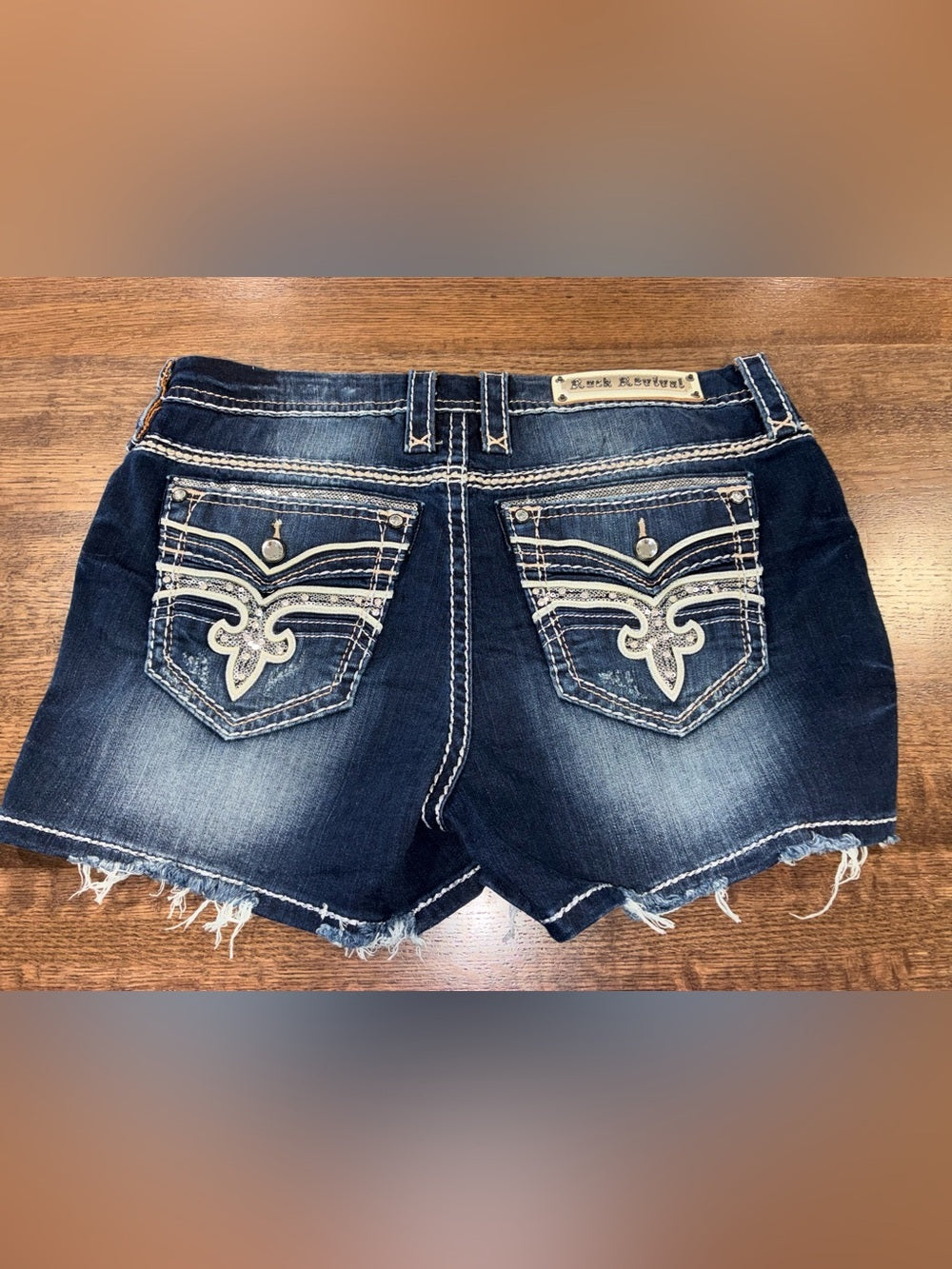 Rock Revival Women’s Eilis Easy Straight Jean Shorts Size 31