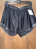 Women’s Under Armour Shorts Size Large