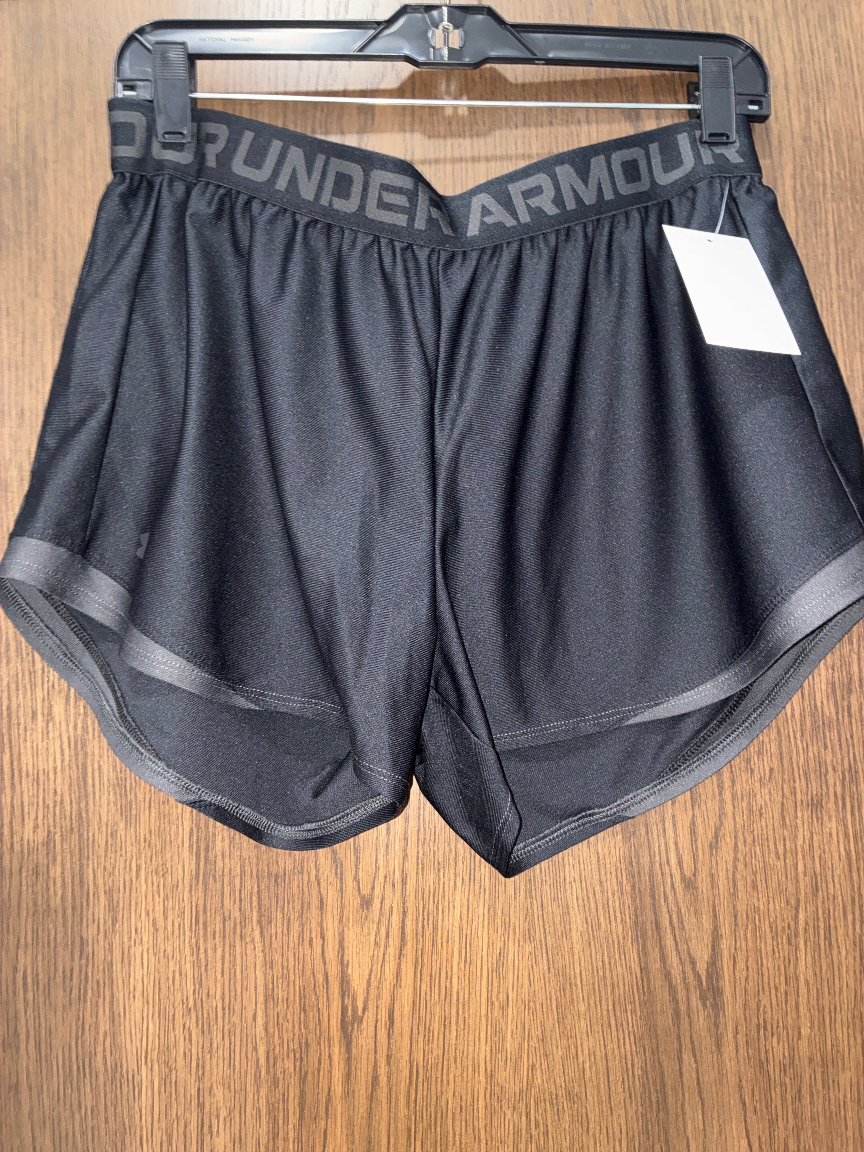 Women’s Under Armour Shorts Size Large