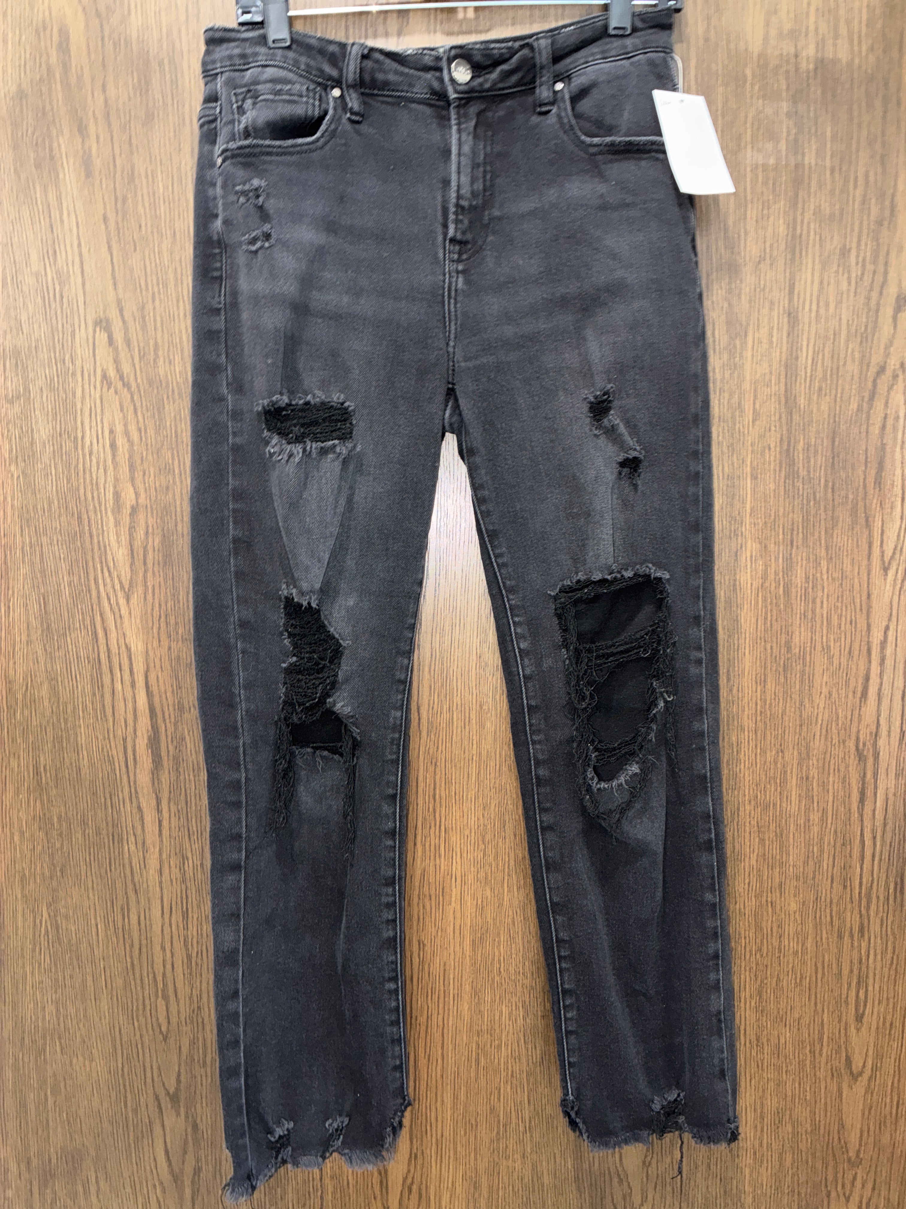 Women’s Risen Jeans Raw Hem Size 7