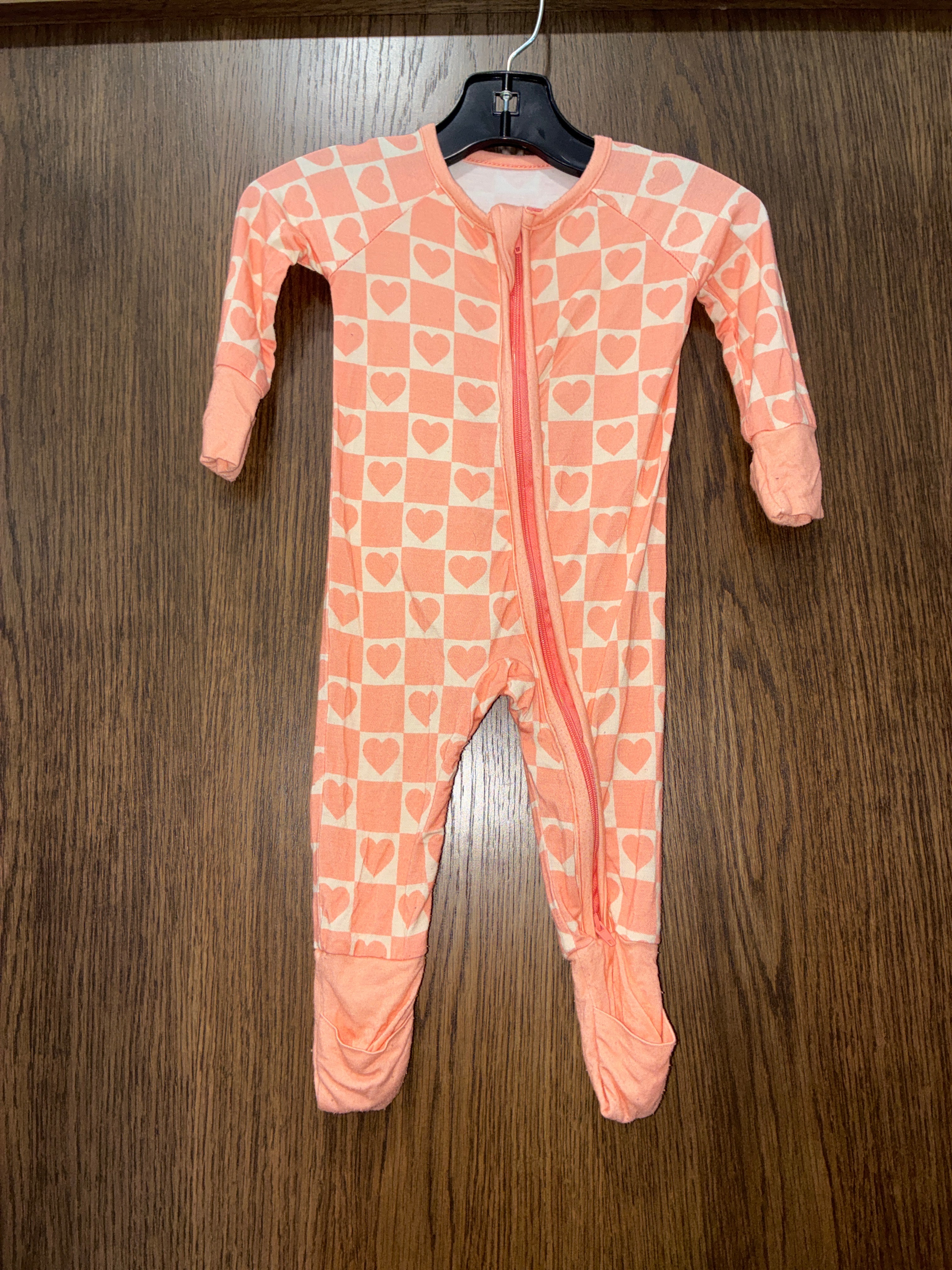 Girls Little One Shop Hearts Pajamas Size 0-3 Months