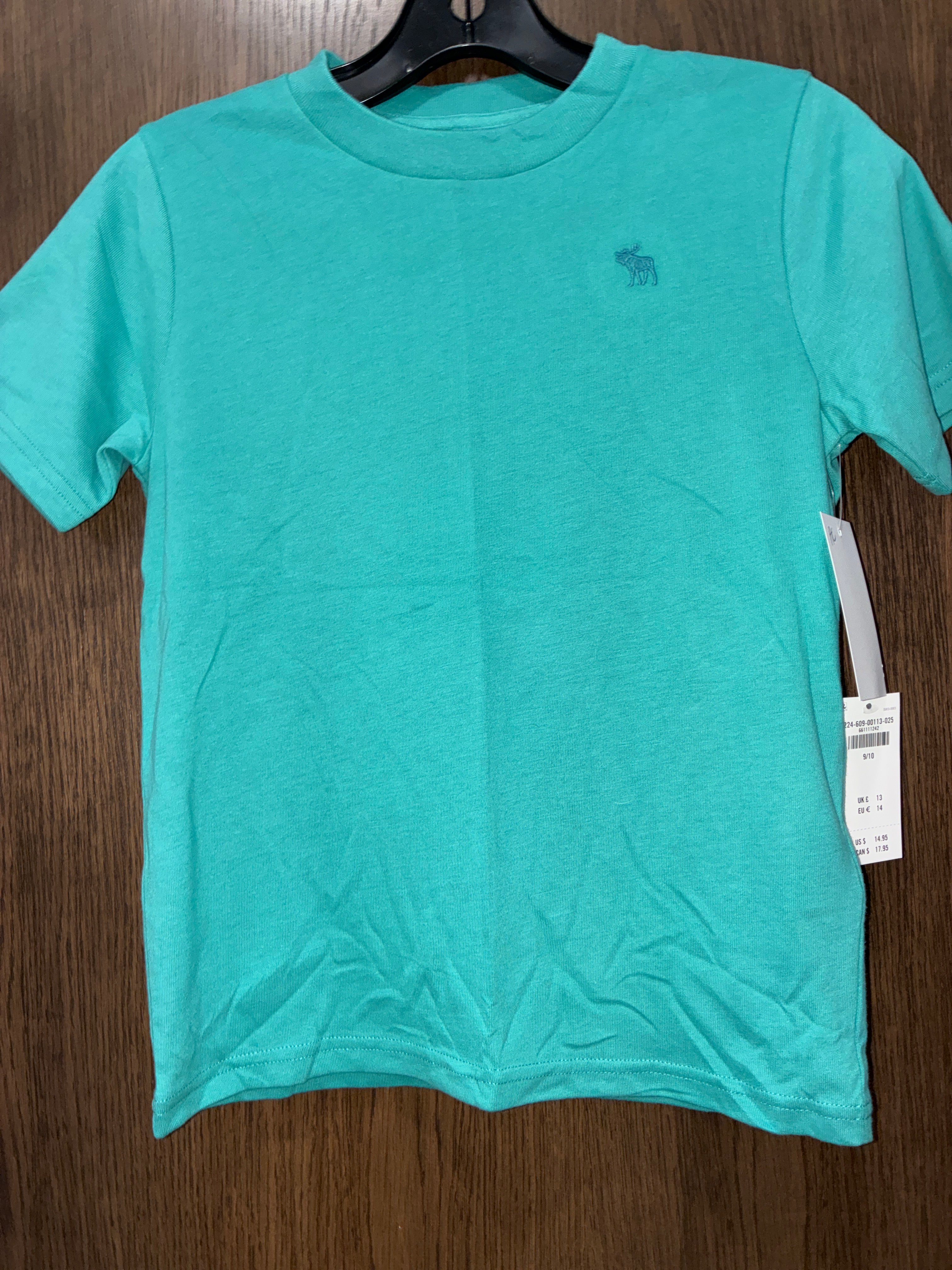 Boys Abercrombie Kids Shirt NWT Size Youth Medium