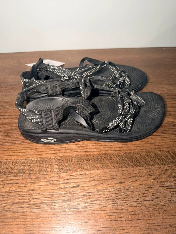 Chaco’s Women's ZX/2 Dual Adjustable Straps Classic Sandal Size 8