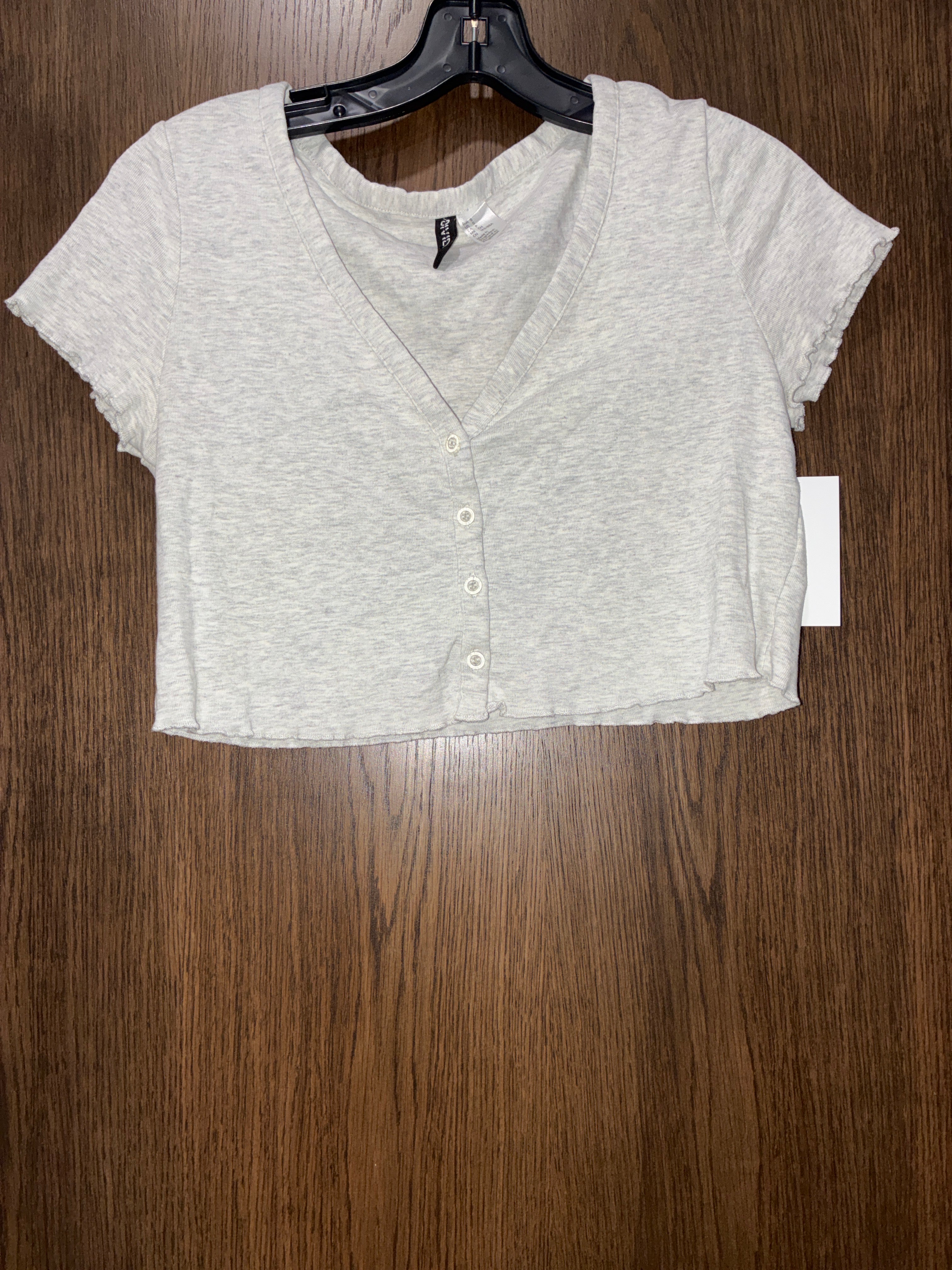 Women’s Cropped Button Up V Neck Short Sleeve Size Small