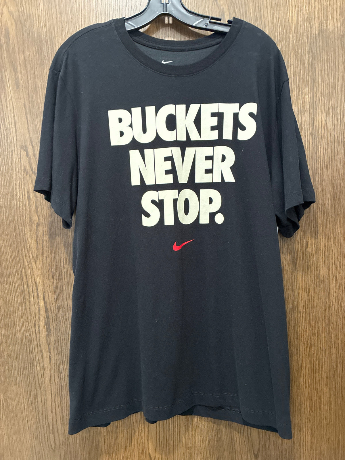 Men’s The Nike Tee Short Sleeve Shirt Size XL