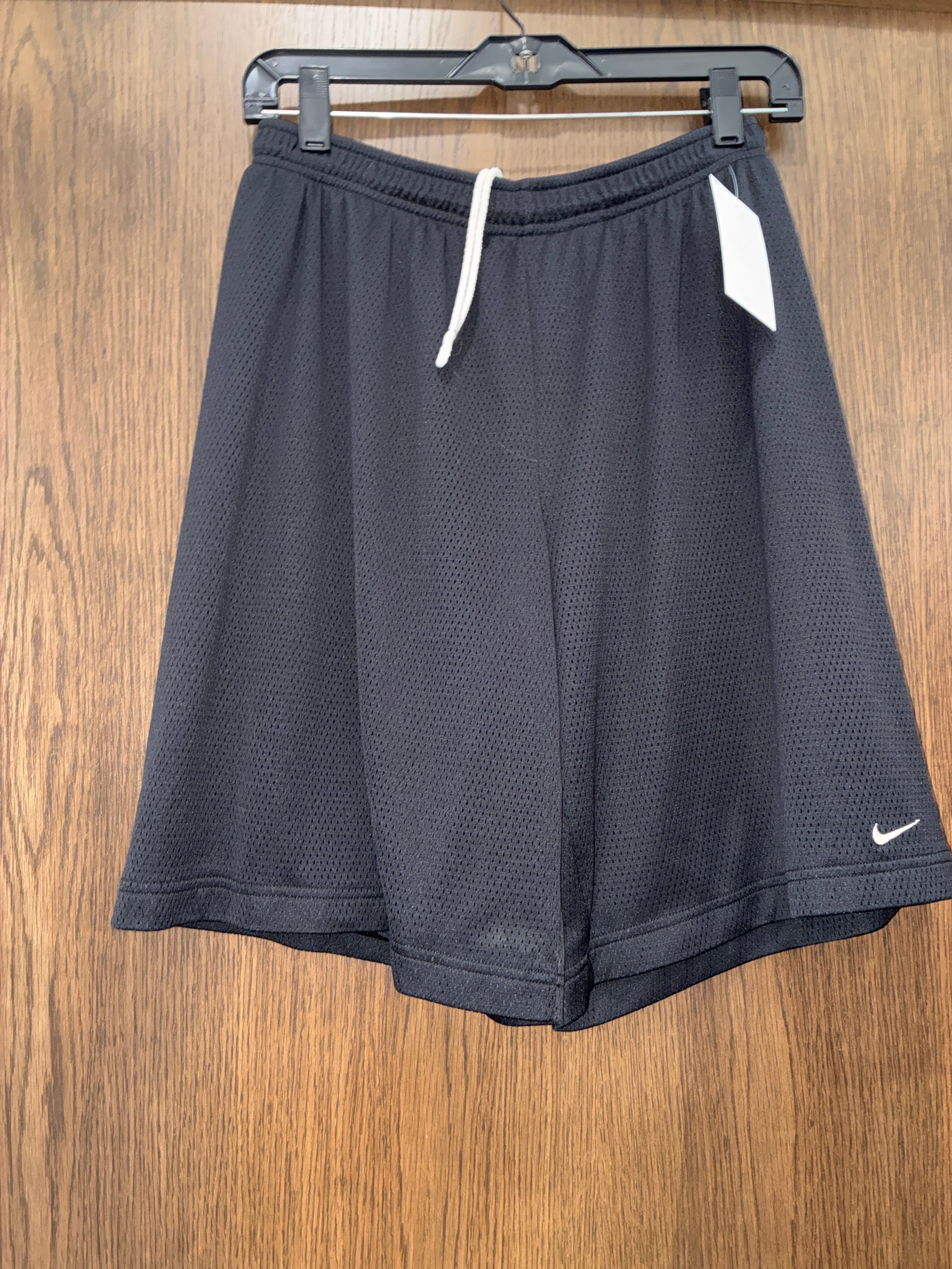 Men’s Nike Mesh Basketball Shorts Size XL