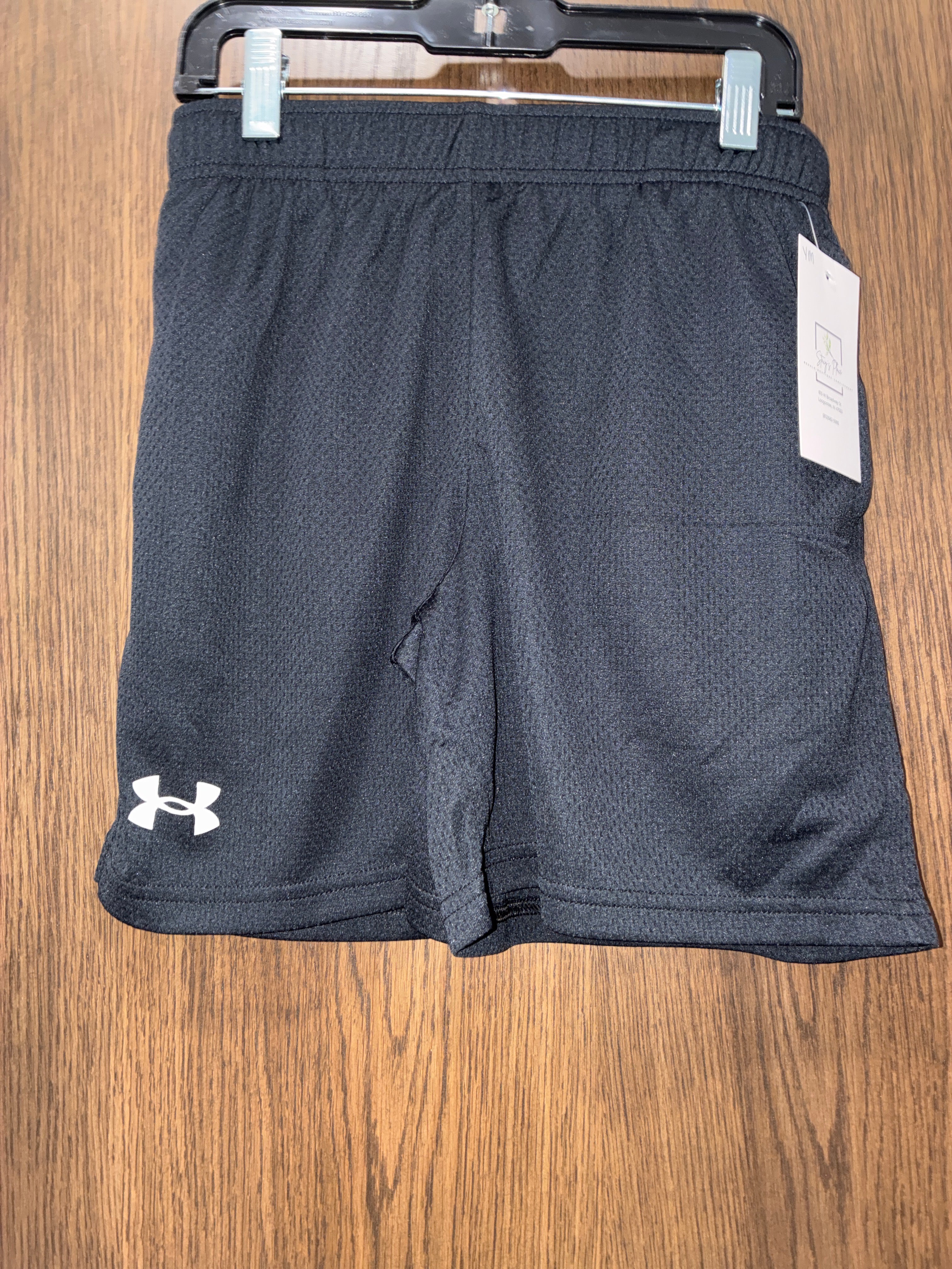Boys Under Armour Shorts Size Youth Medium