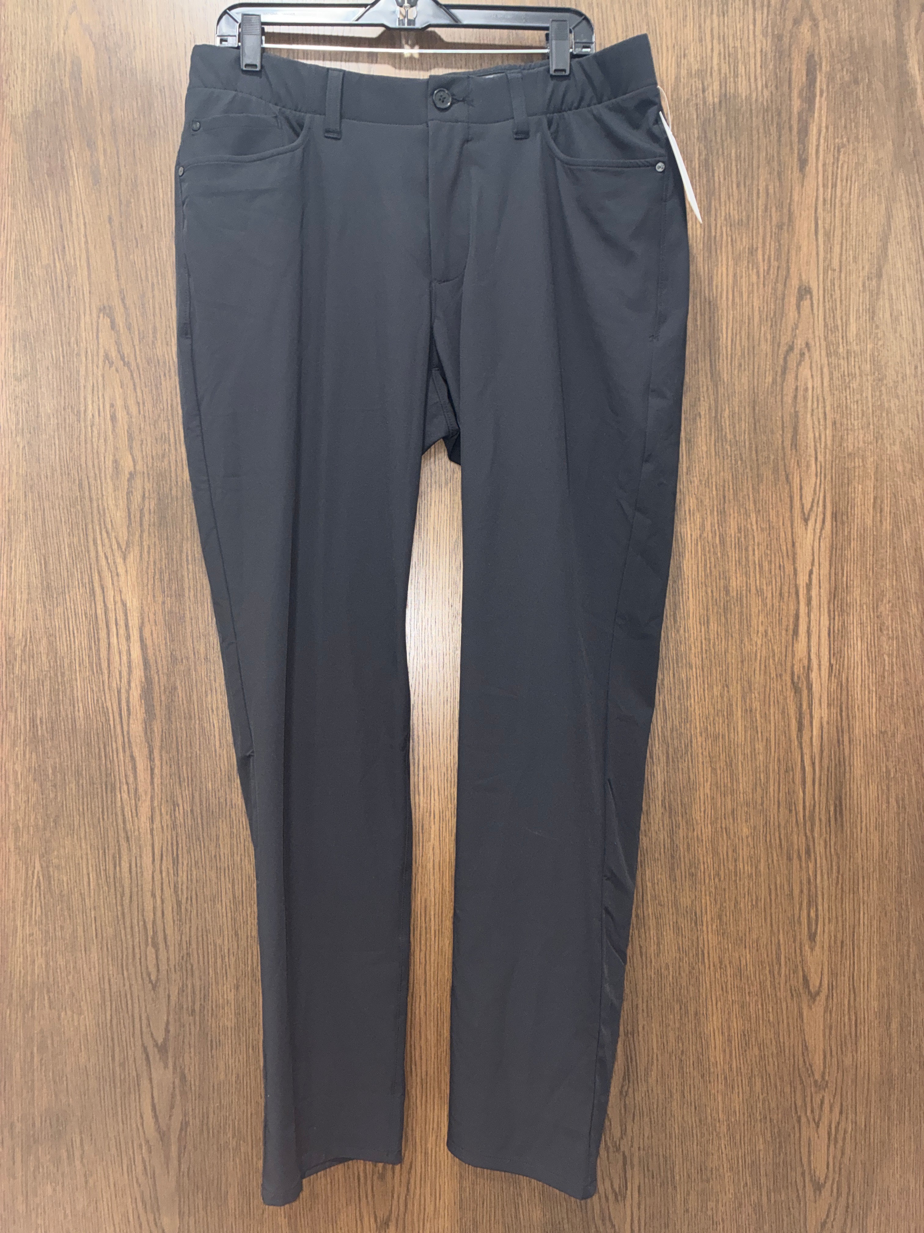 Men’s Under Armour Slim Fit Golf Pants Size 36/30