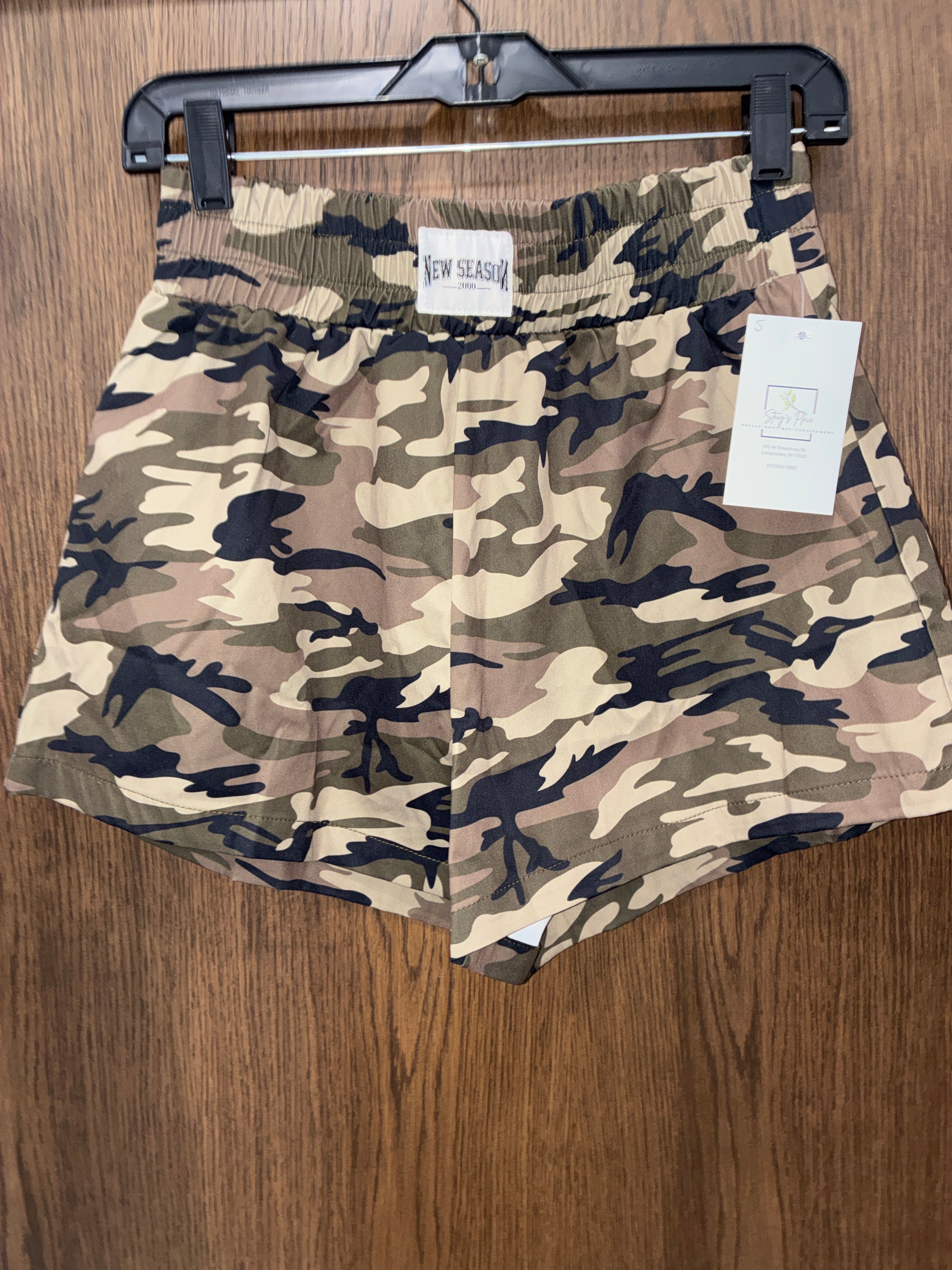 Women’s New Season Shorts Size Small
