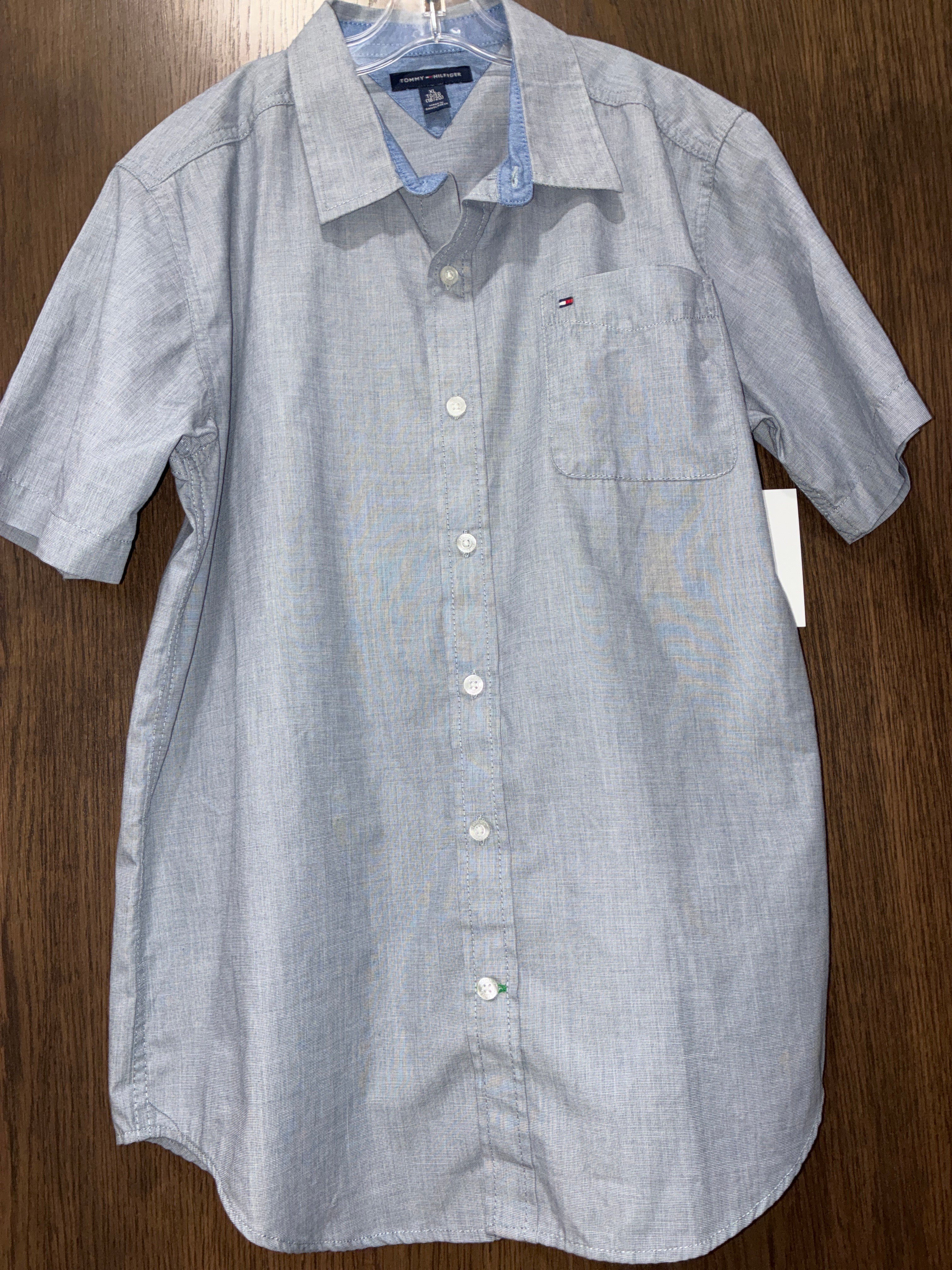 Boys Tommy Hilfiger Button Up Short Sleeve Shirt Size Youth XL