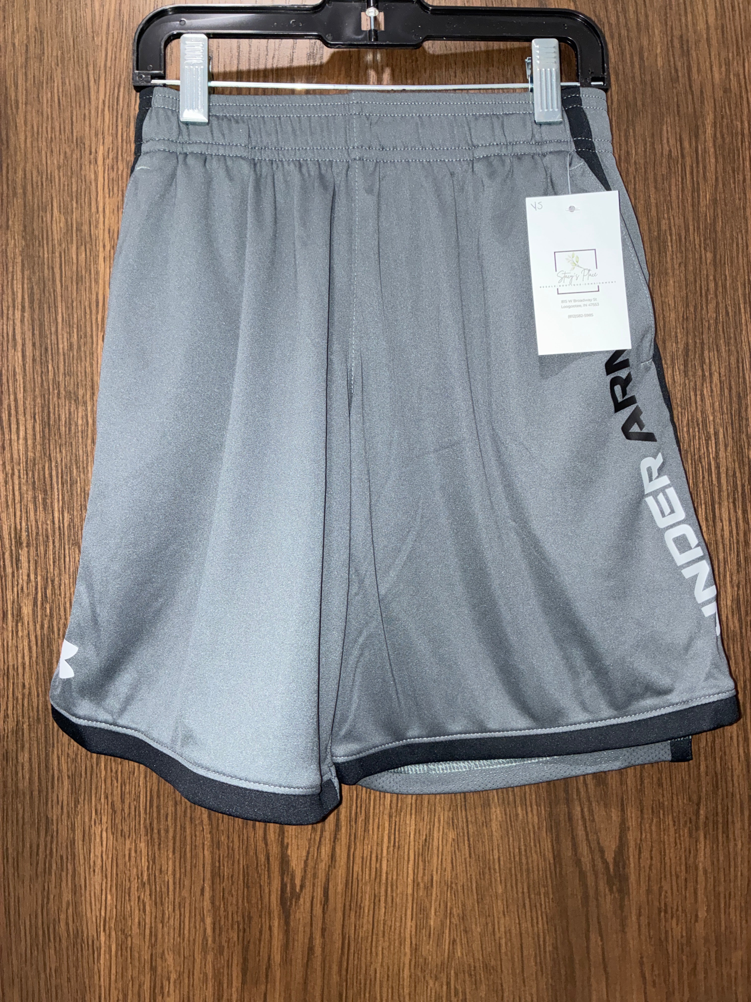 Boys Under Armour Shorts Size Youth Small