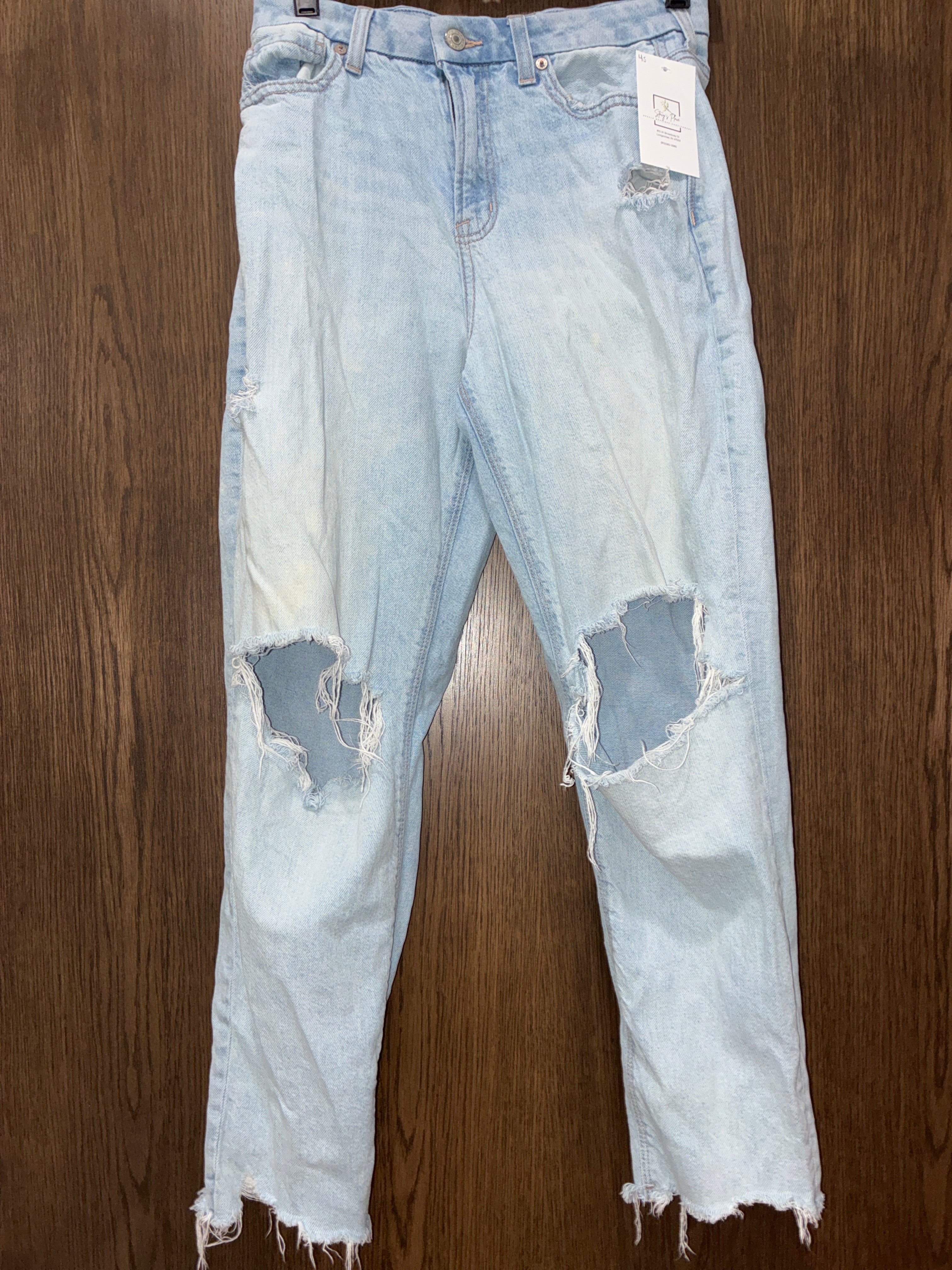 Women’s American Eagle Curvy Mom Jean Size 4 Short