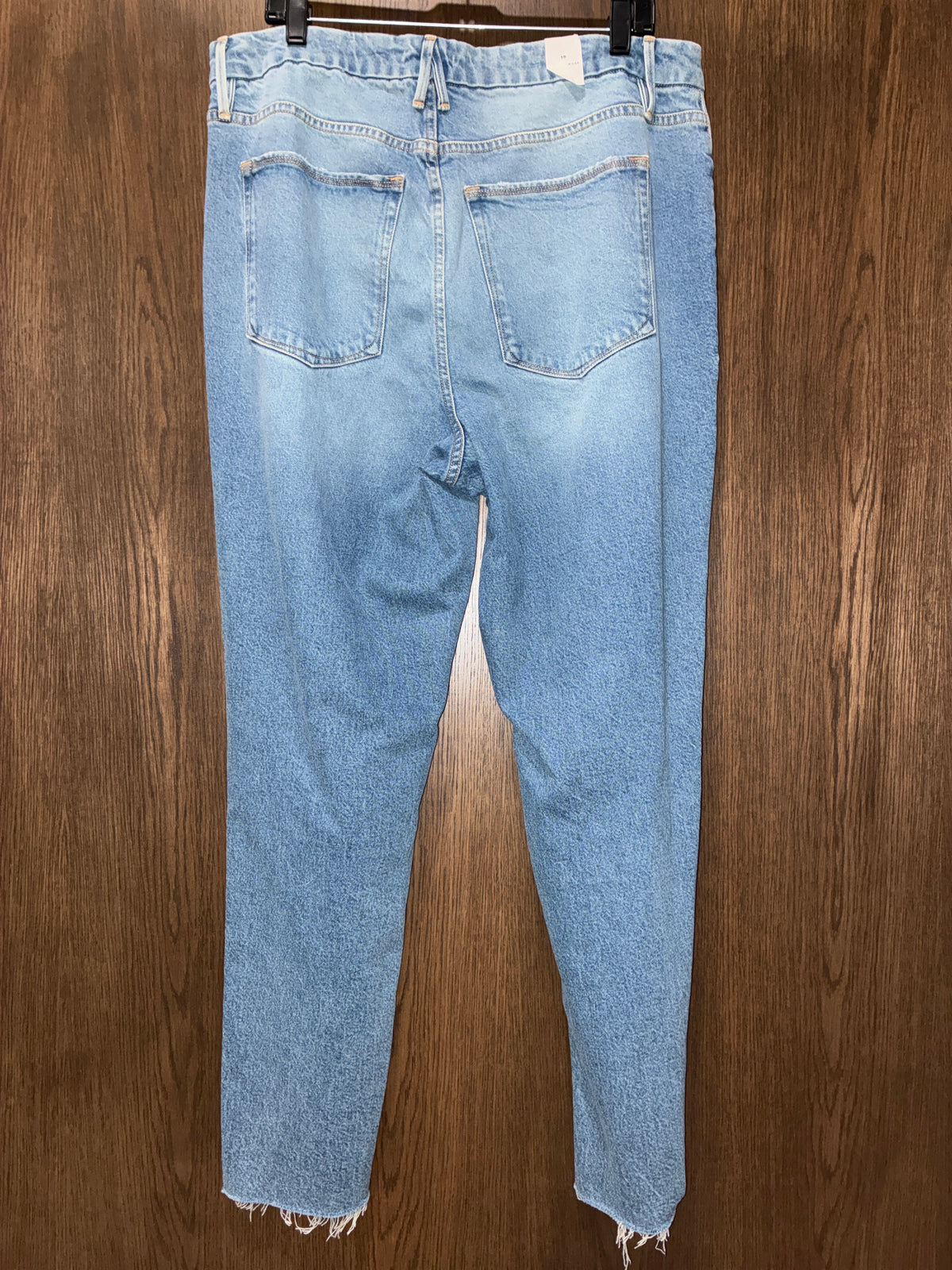 Women’s Good American Mom Jeans NWT Size 15