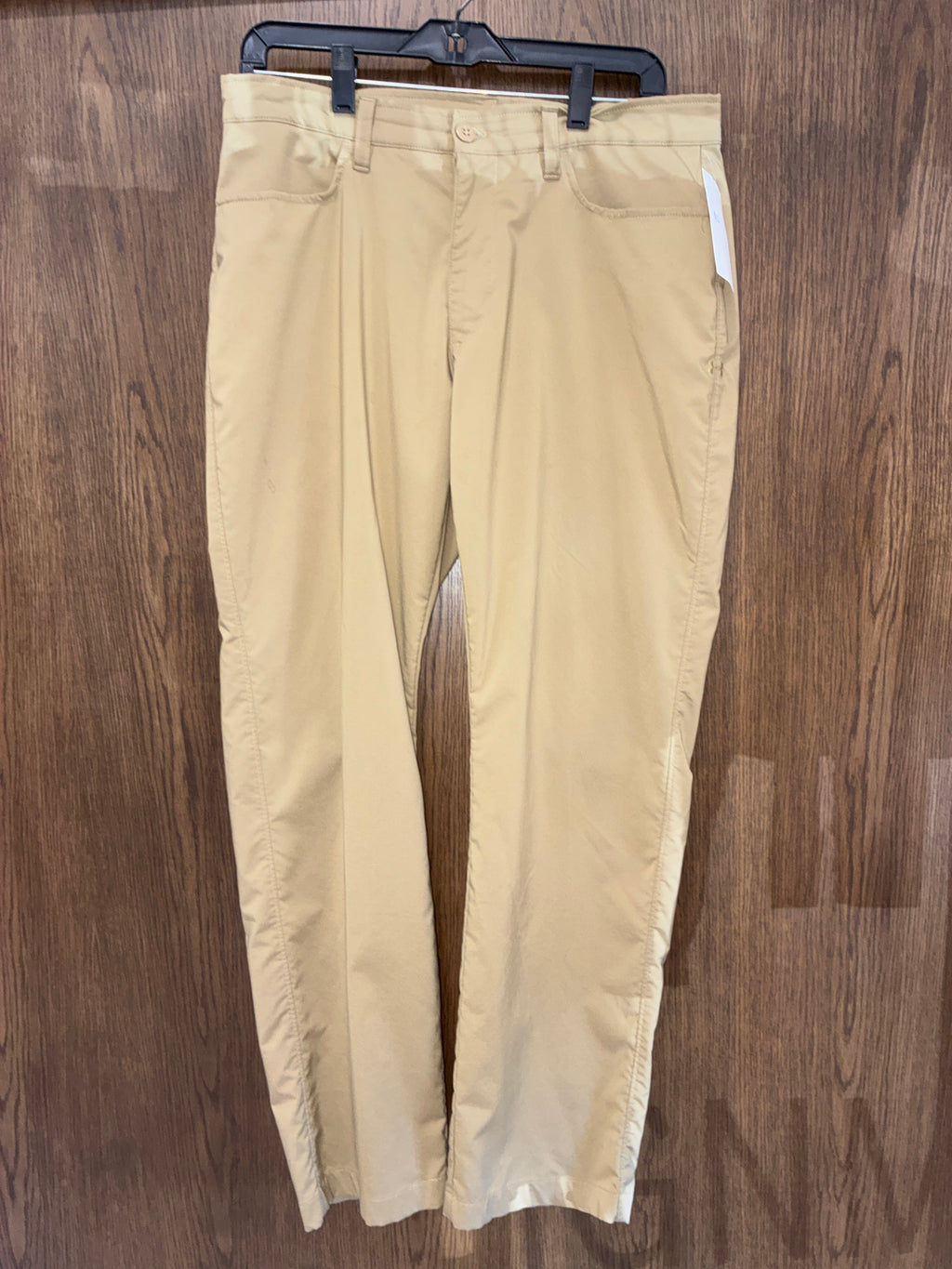 Men’s Under Armour Loose Fit Pants Size 34/30