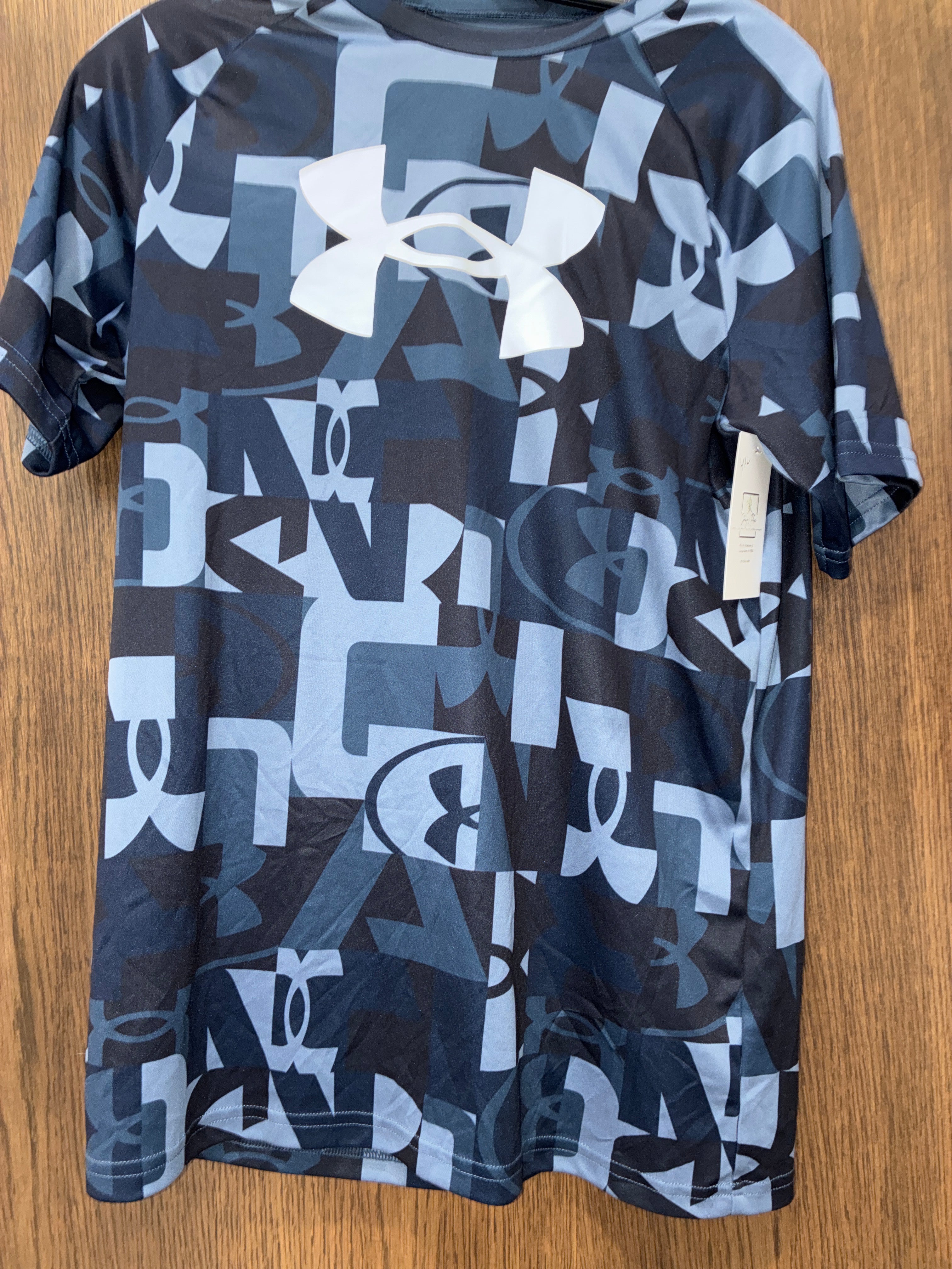 Boys Under Armour Short Sleeve Size Youth XL